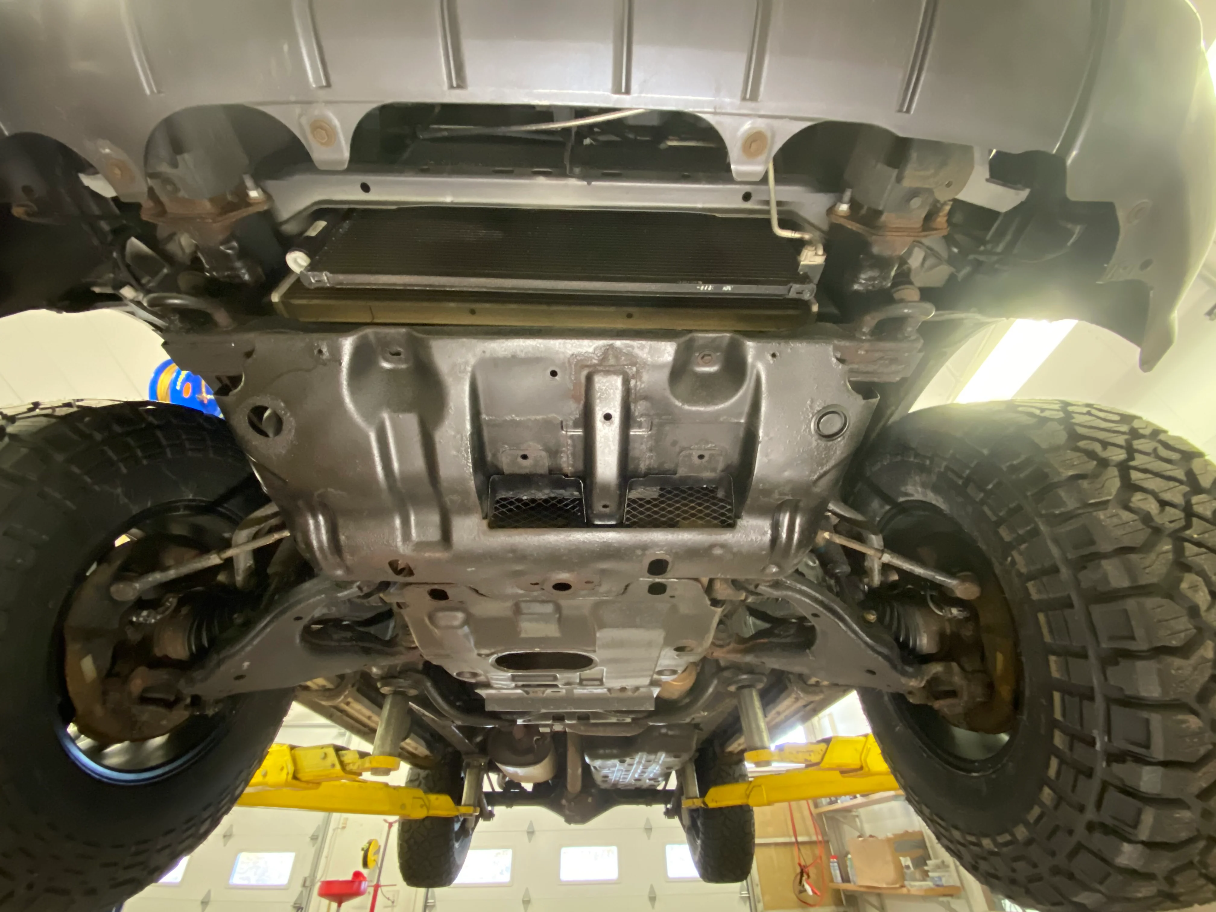 2007 Toyota 4Runner SR5 V6 Undercarriage Photos - Image 2