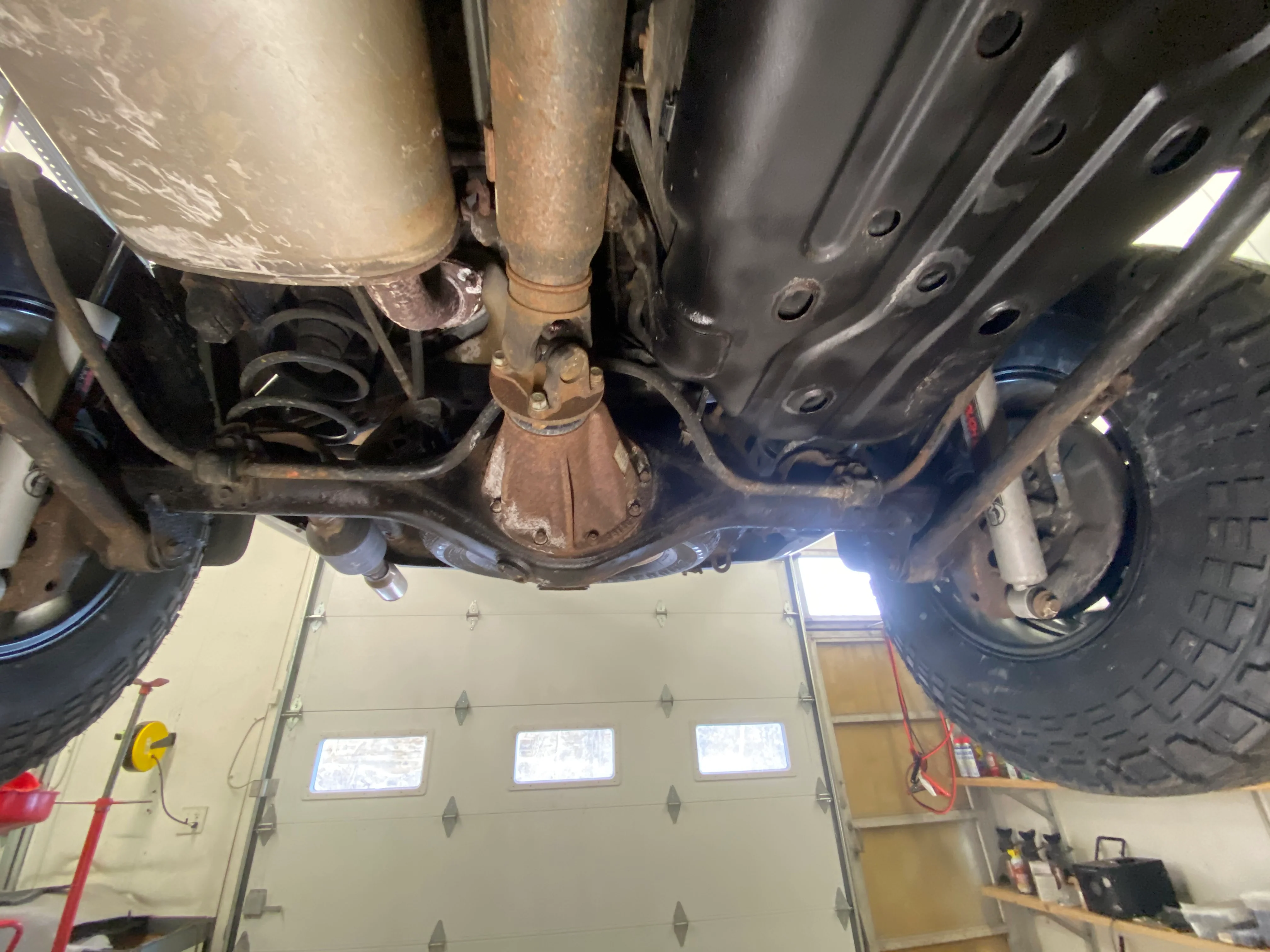 2007 Toyota 4Runner SR5 V6 Undercarriage Photos - Image 21