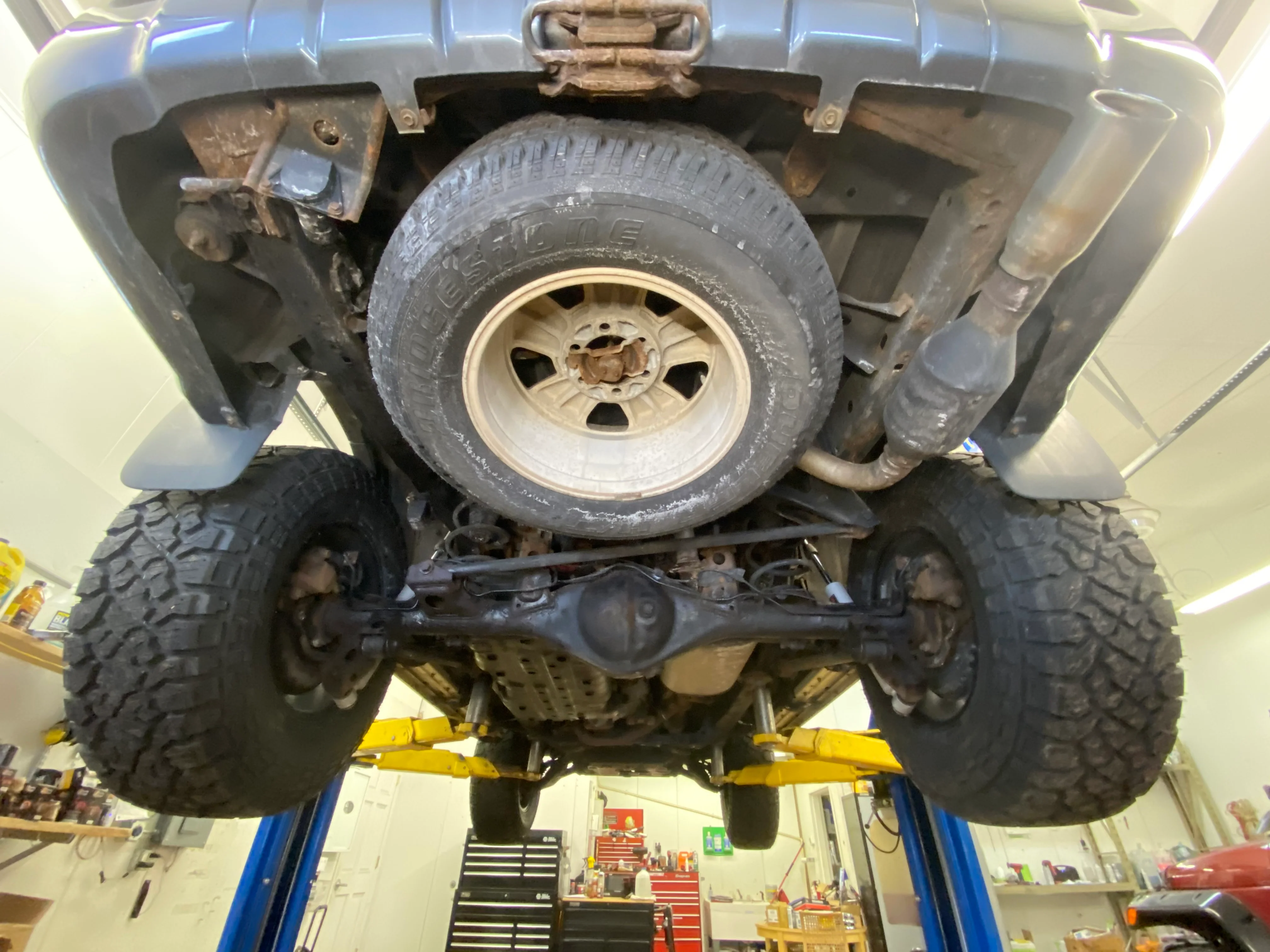 2007 Toyota 4Runner SR5 V6 Undercarriage Photos - Image 32