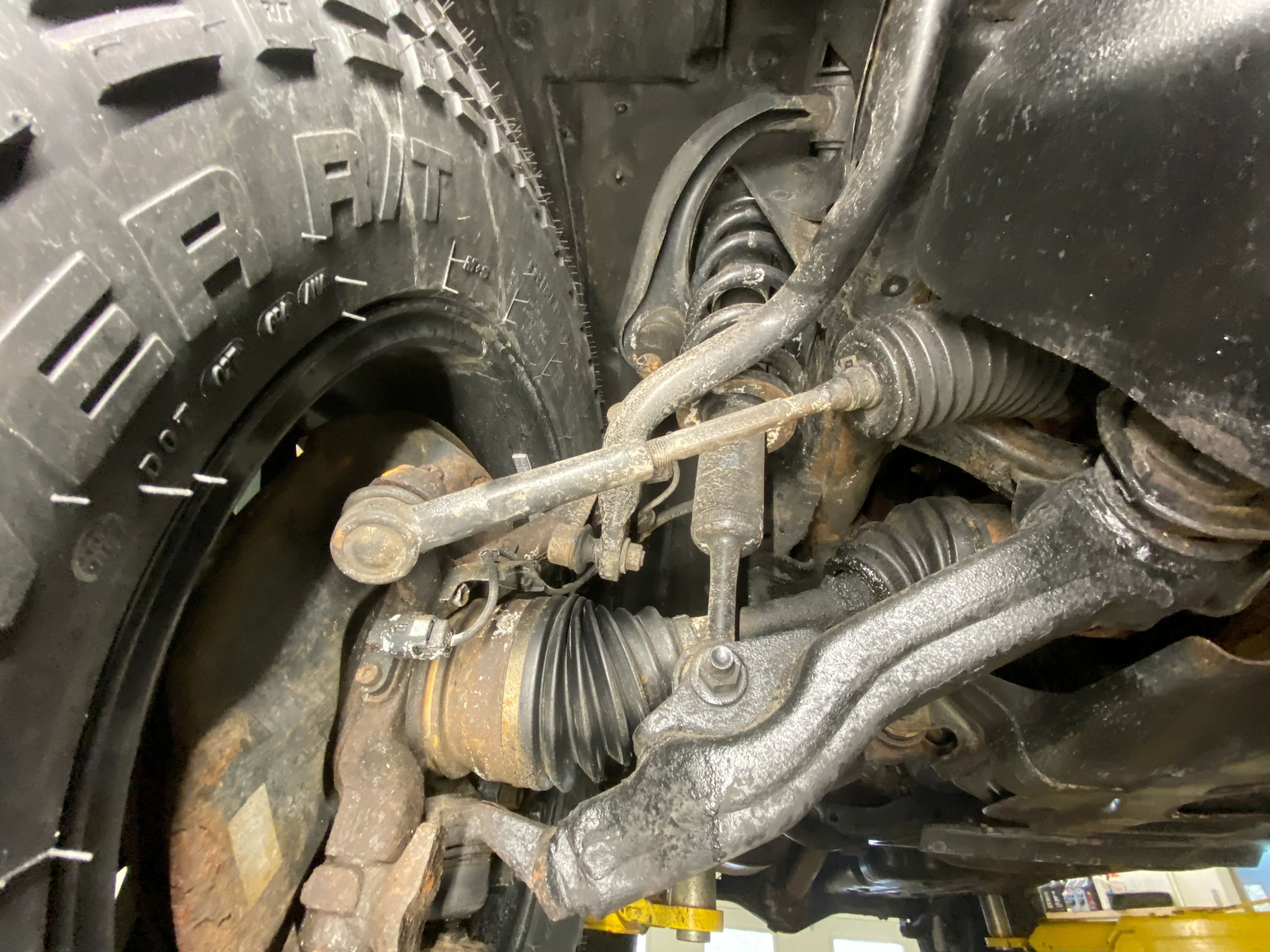 2007 Toyota 4Runner SR5 V6 Undercarriage Photos - Image 5