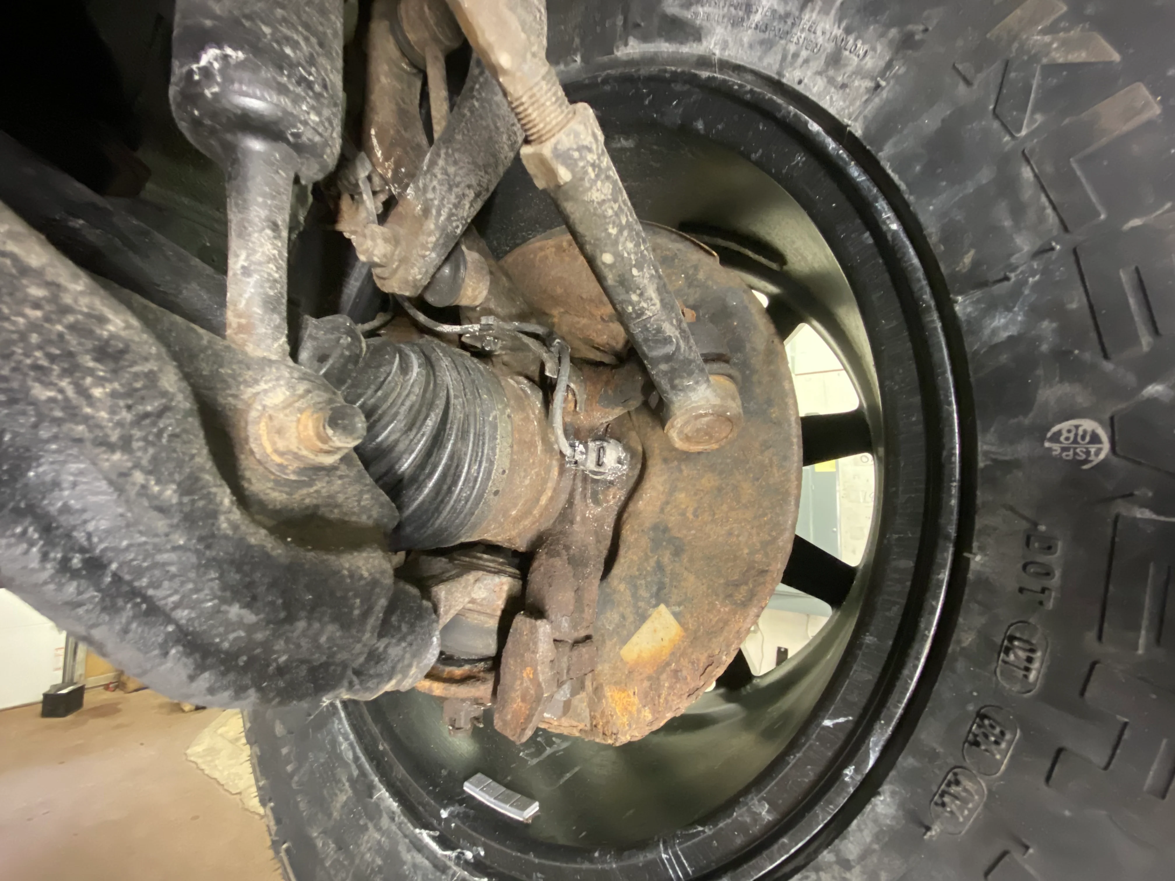 2007 Toyota 4Runner SR5 V6 Undercarriage Photos - Image 7