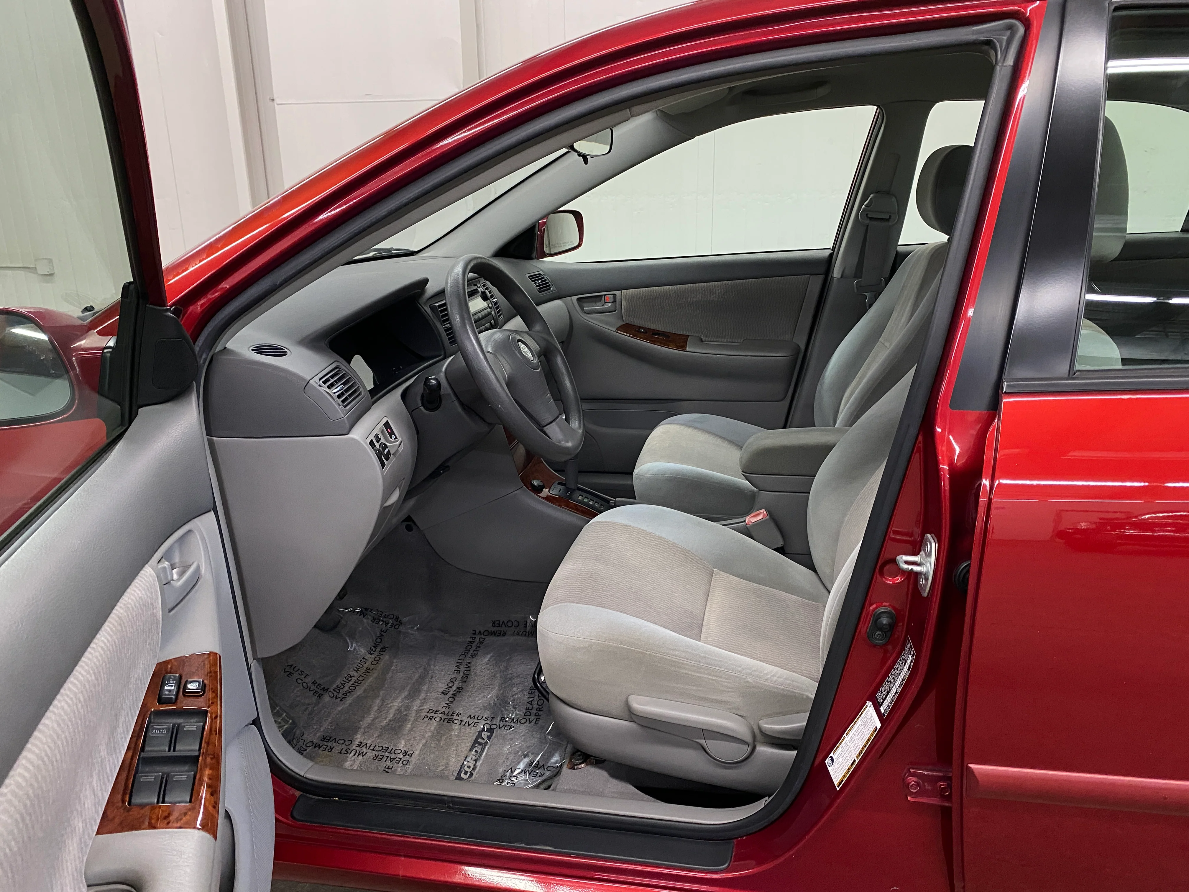 2007 Toyota Corolla LE - Image 10