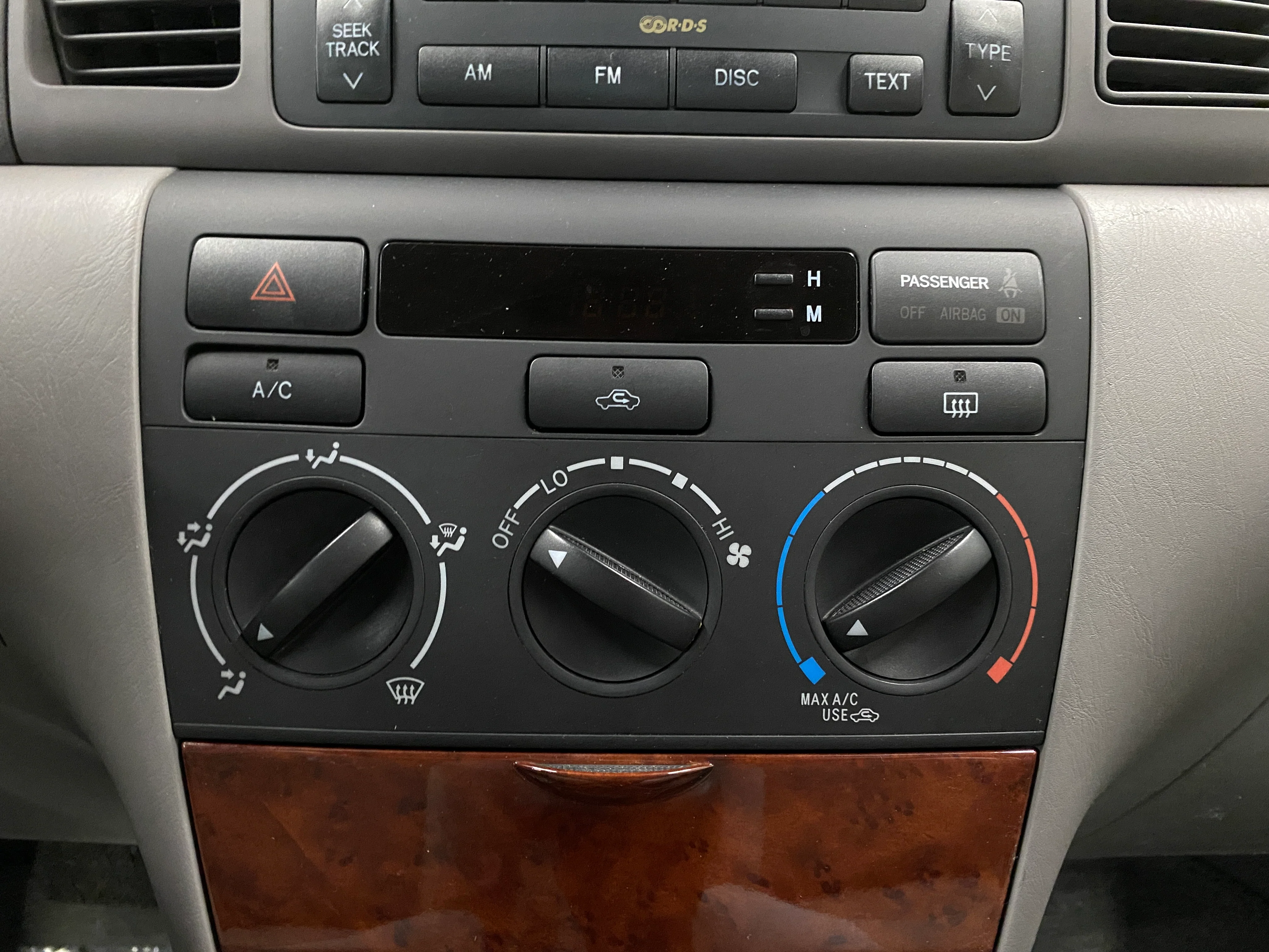 2007 Toyota Corolla LE - Image 22