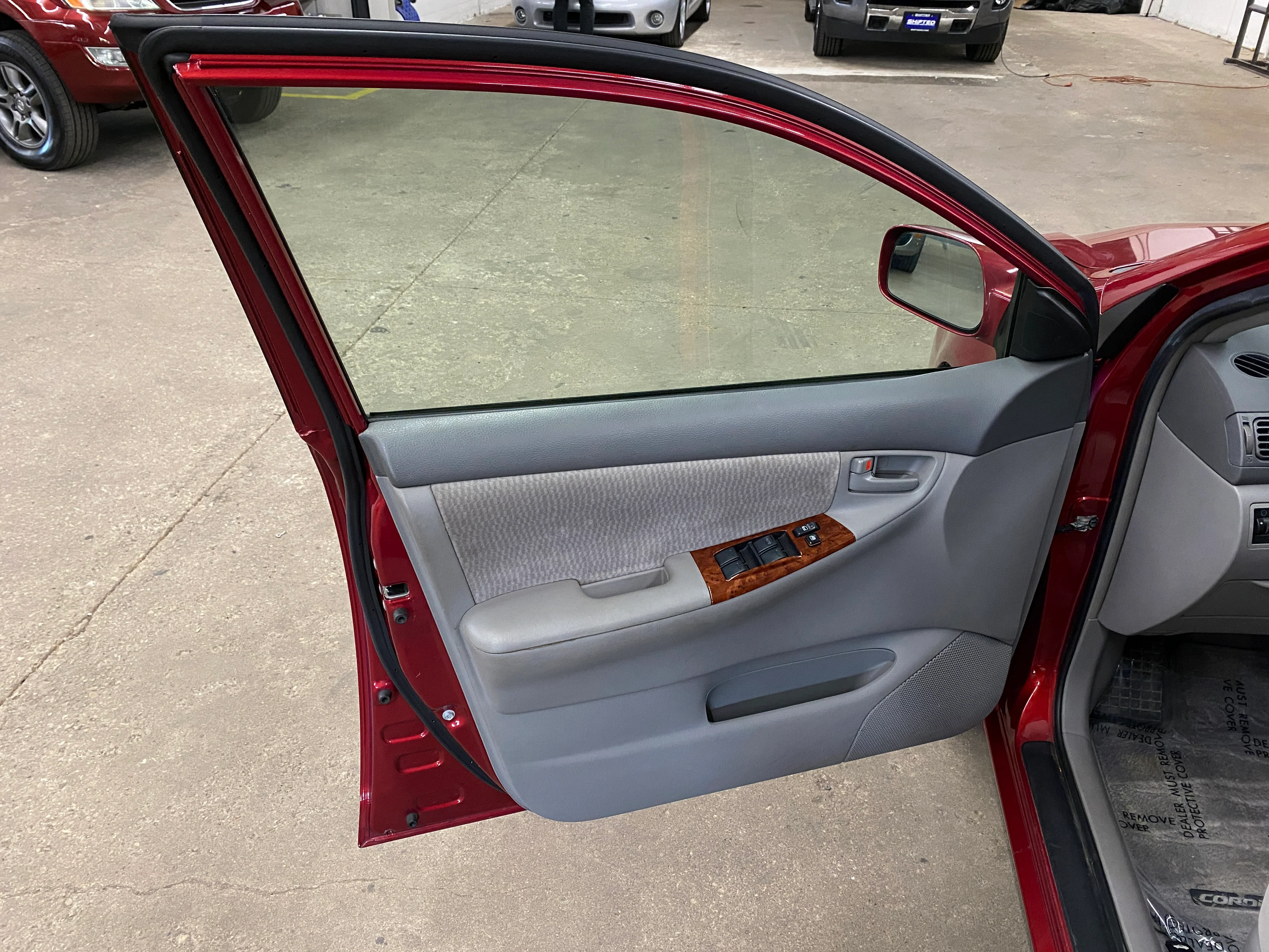2007 Toyota Corolla LE - Image 37