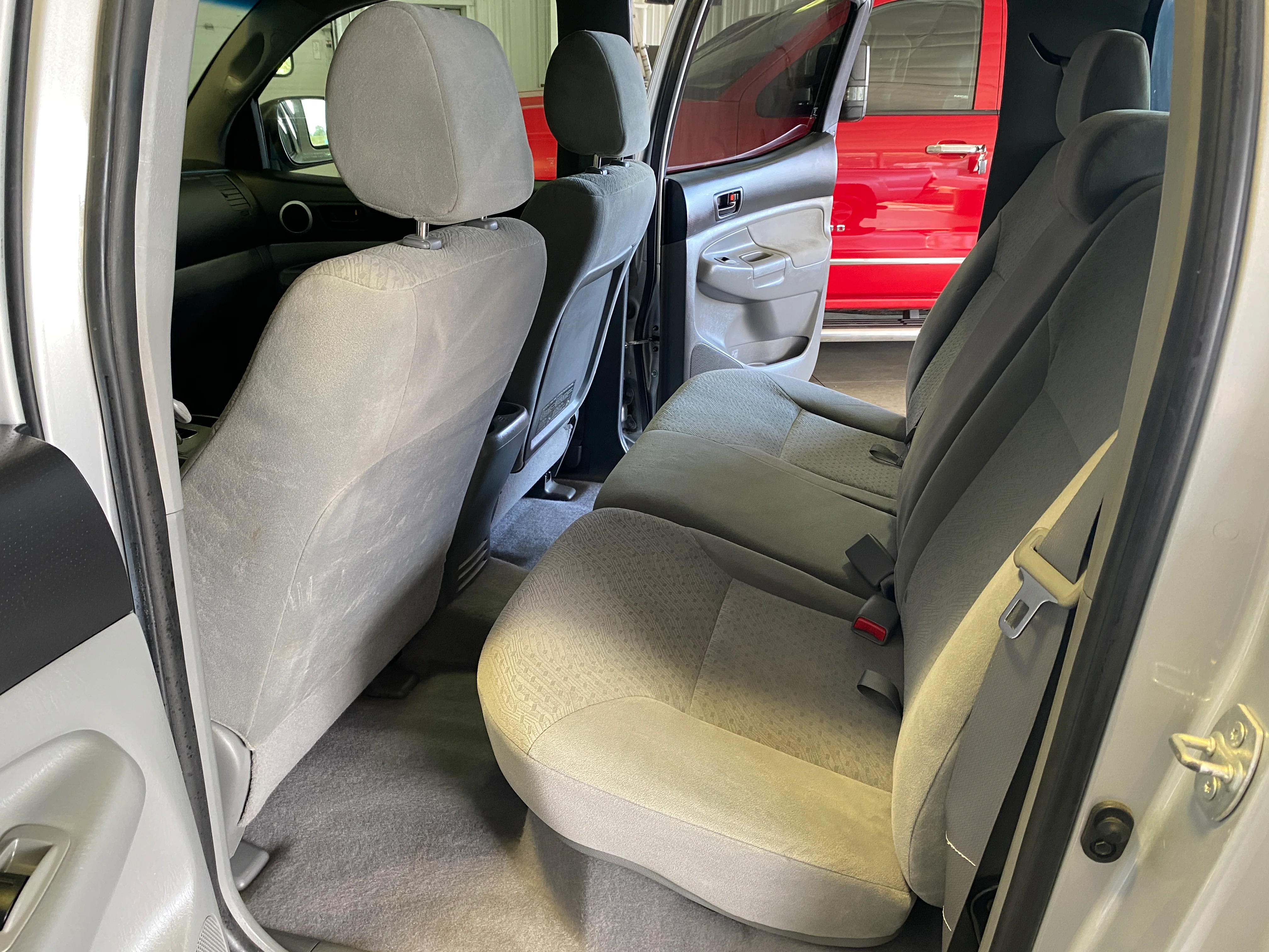 2007 Toyota Tacoma Double Cab 4WD 4.0L Long Bed - Image 11