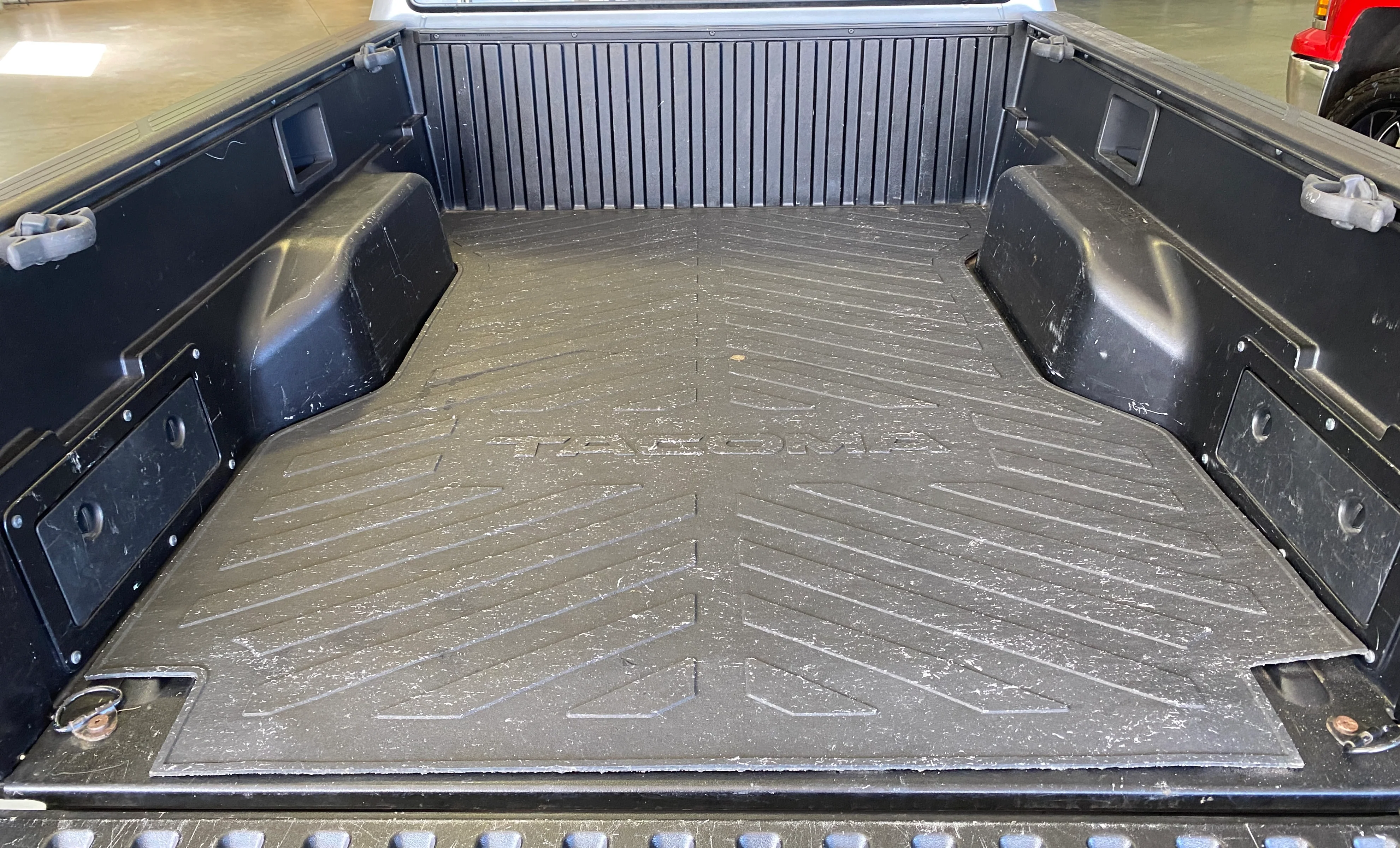 2007 Toyota Tacoma Double Cab 4WD 4.0L Long Bed - Image 12