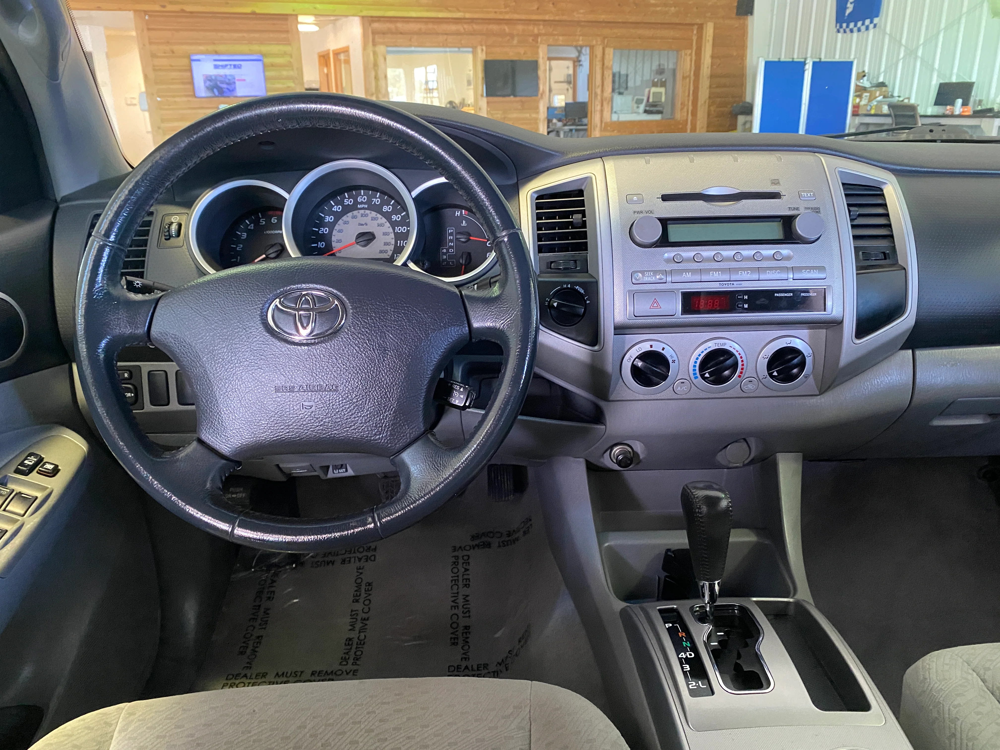 2007 Toyota Tacoma Double Cab 4WD 4.0L Long Bed - Image 17