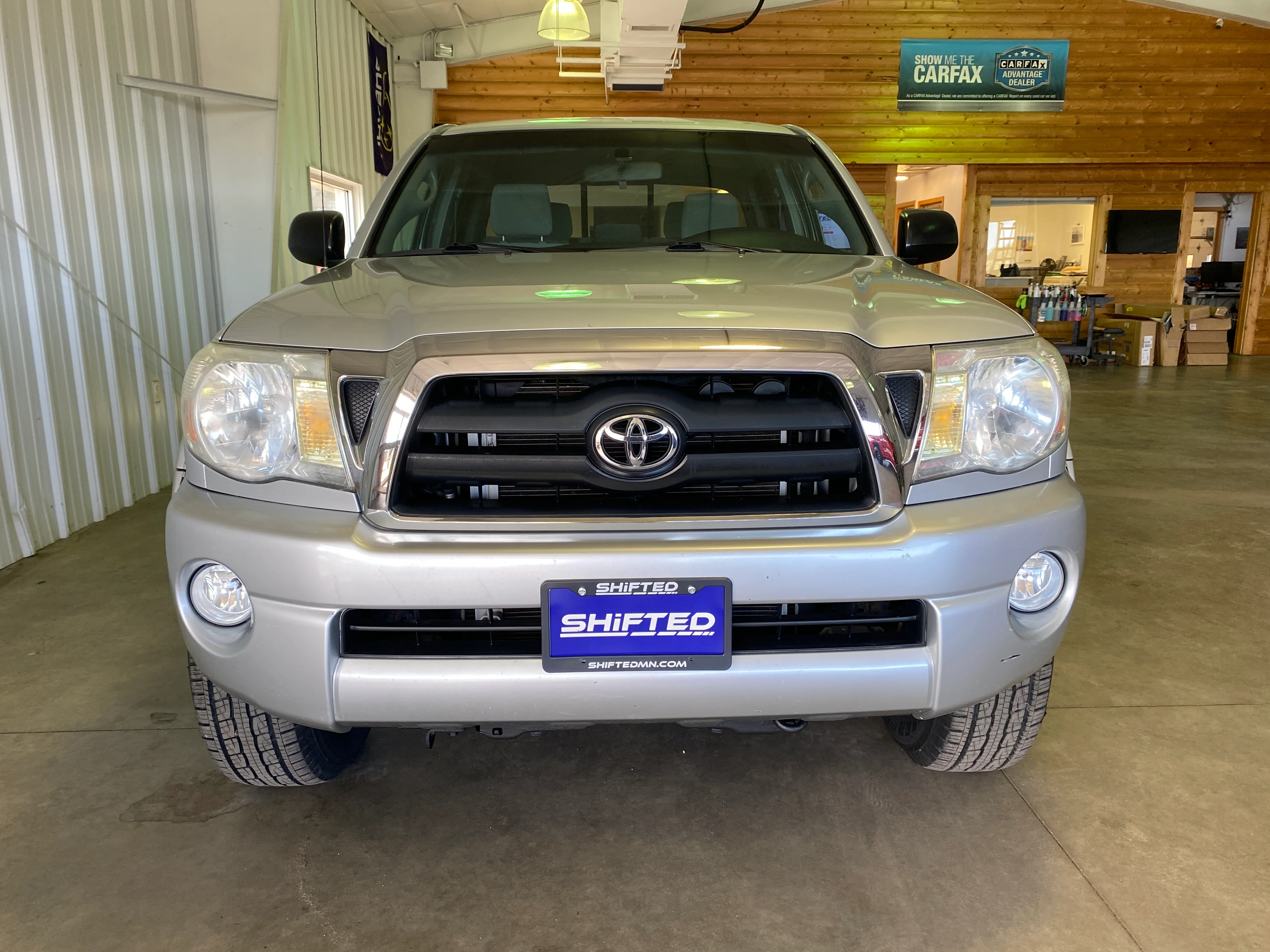 2007 Toyota Tacoma Double Cab 4WD 4.0L Long Bed - Image 7