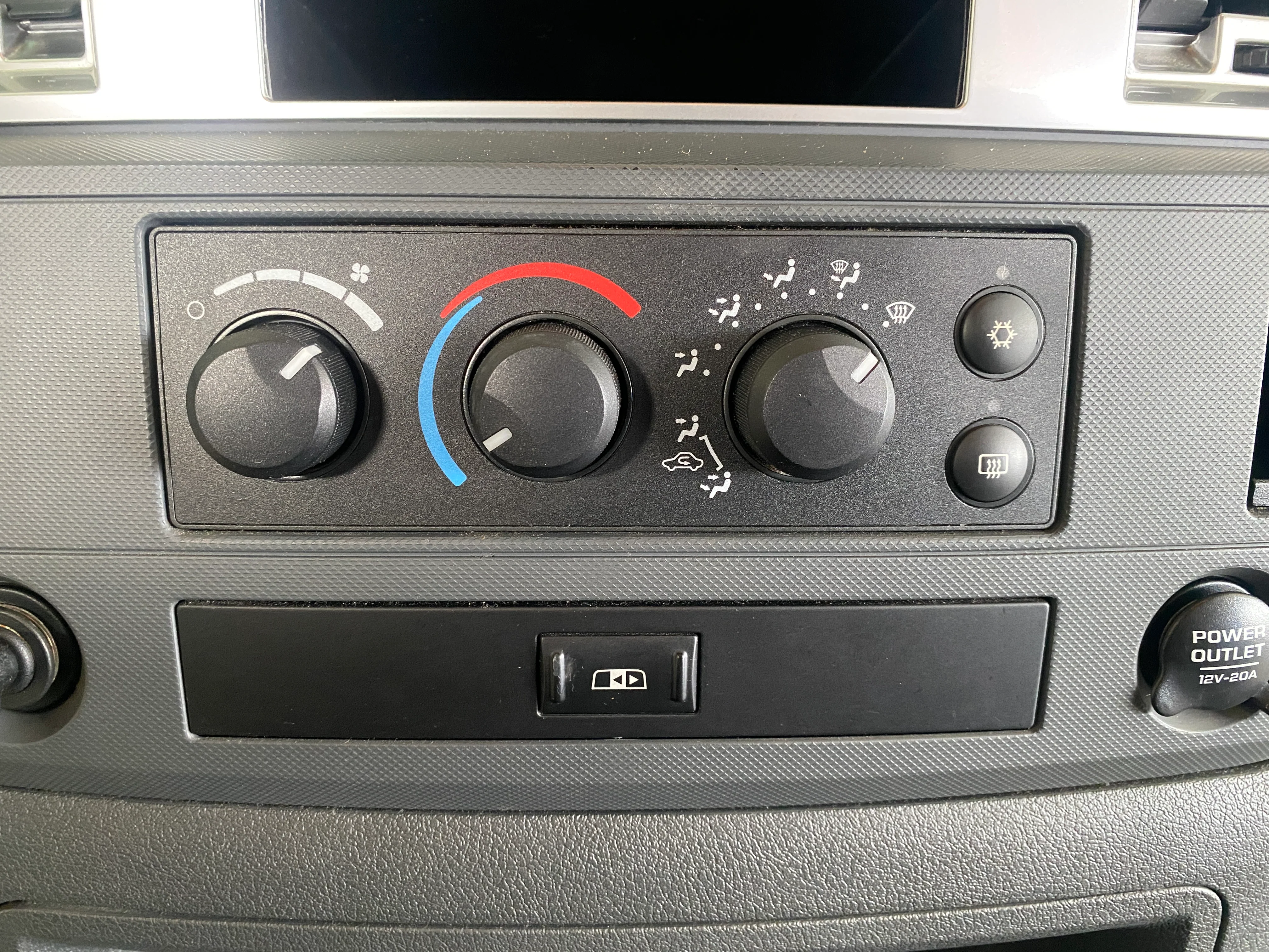 2008 Dodge Ram 1500 4WD Manual - Image 20