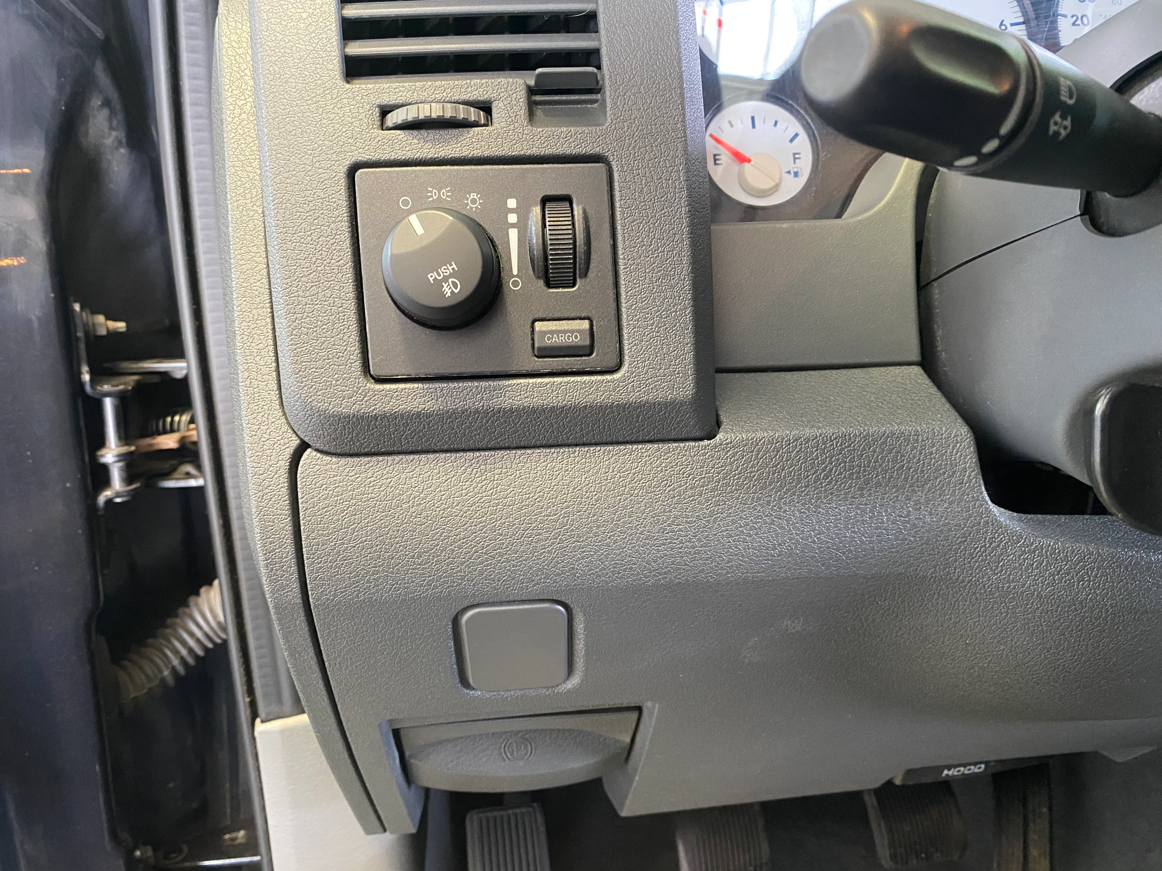 2008 Dodge Ram 1500 4WD Manual - Image 23
