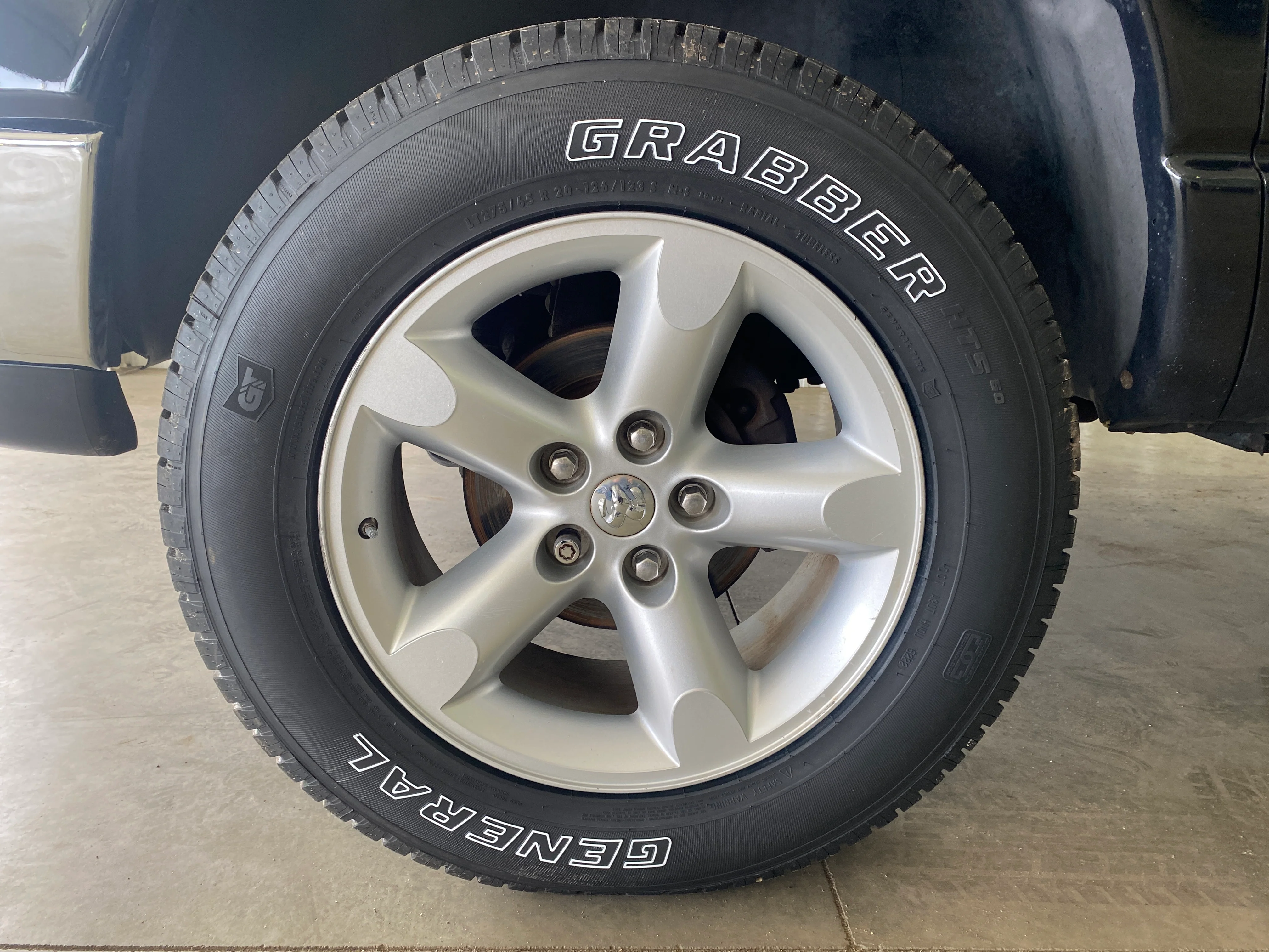 2008 Dodge Ram 1500 4WD Manual - Image 9