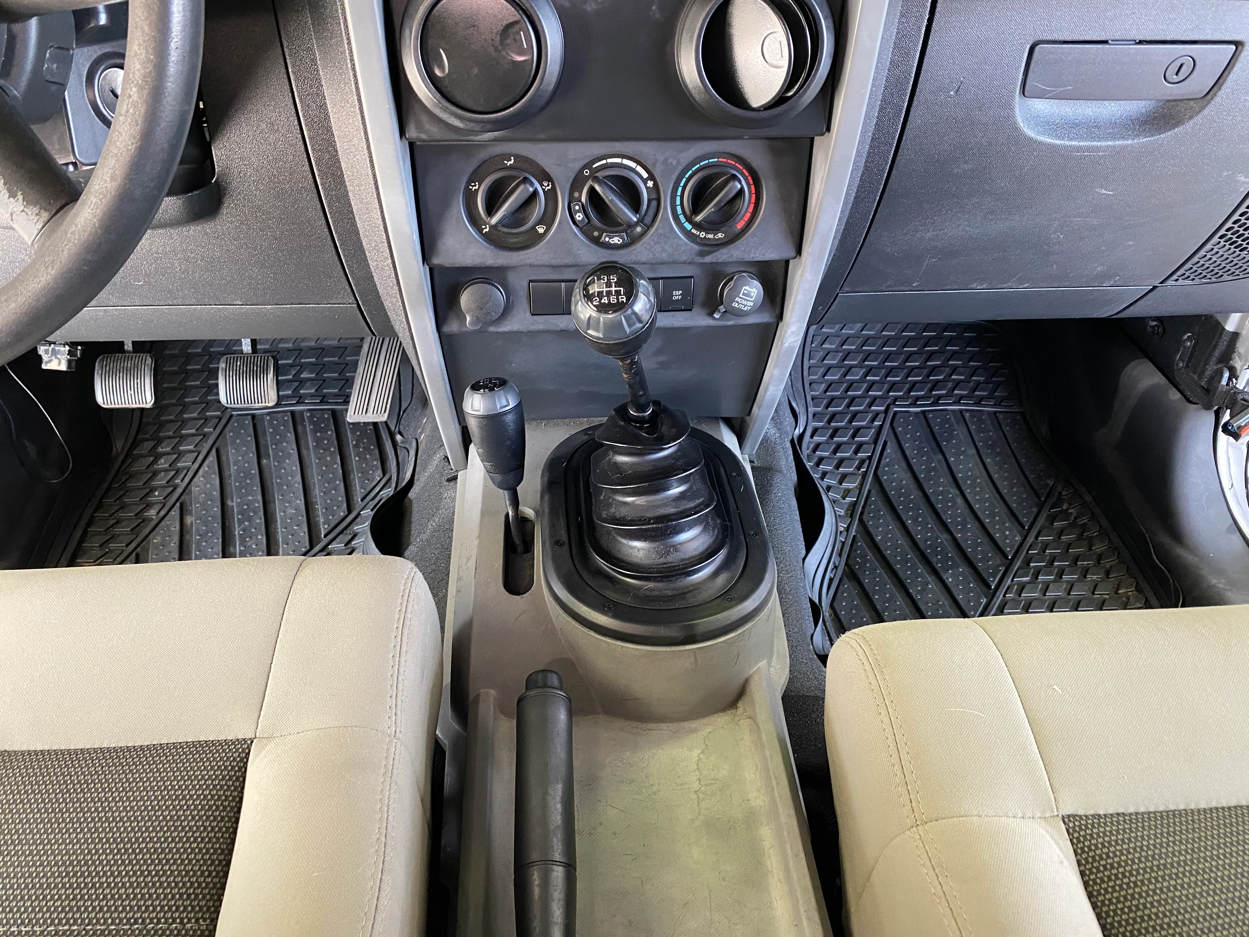 2008 Jeep Wrangler X Manual - Image 20
