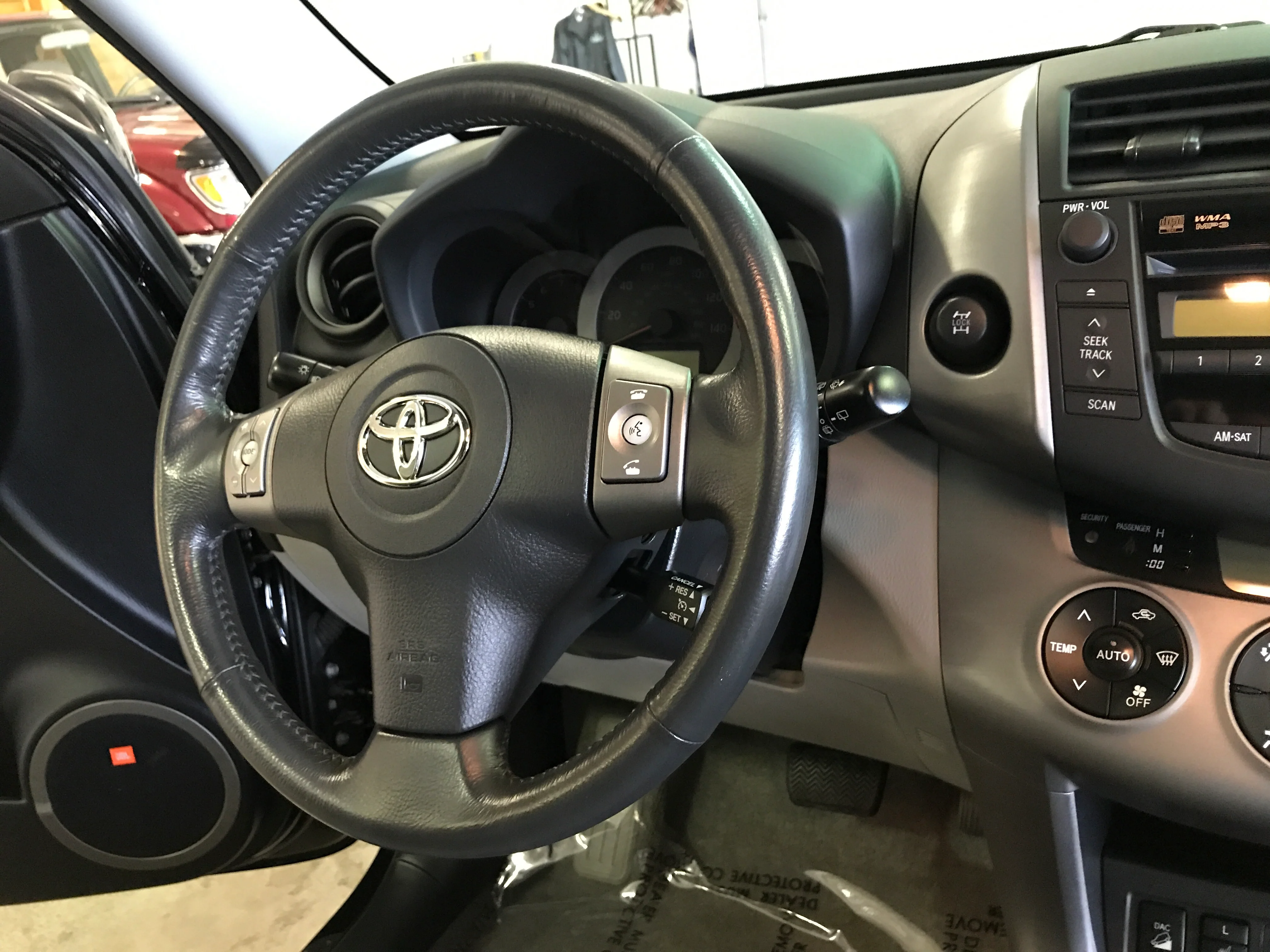 2008 Toyota RAV4 - Image 19