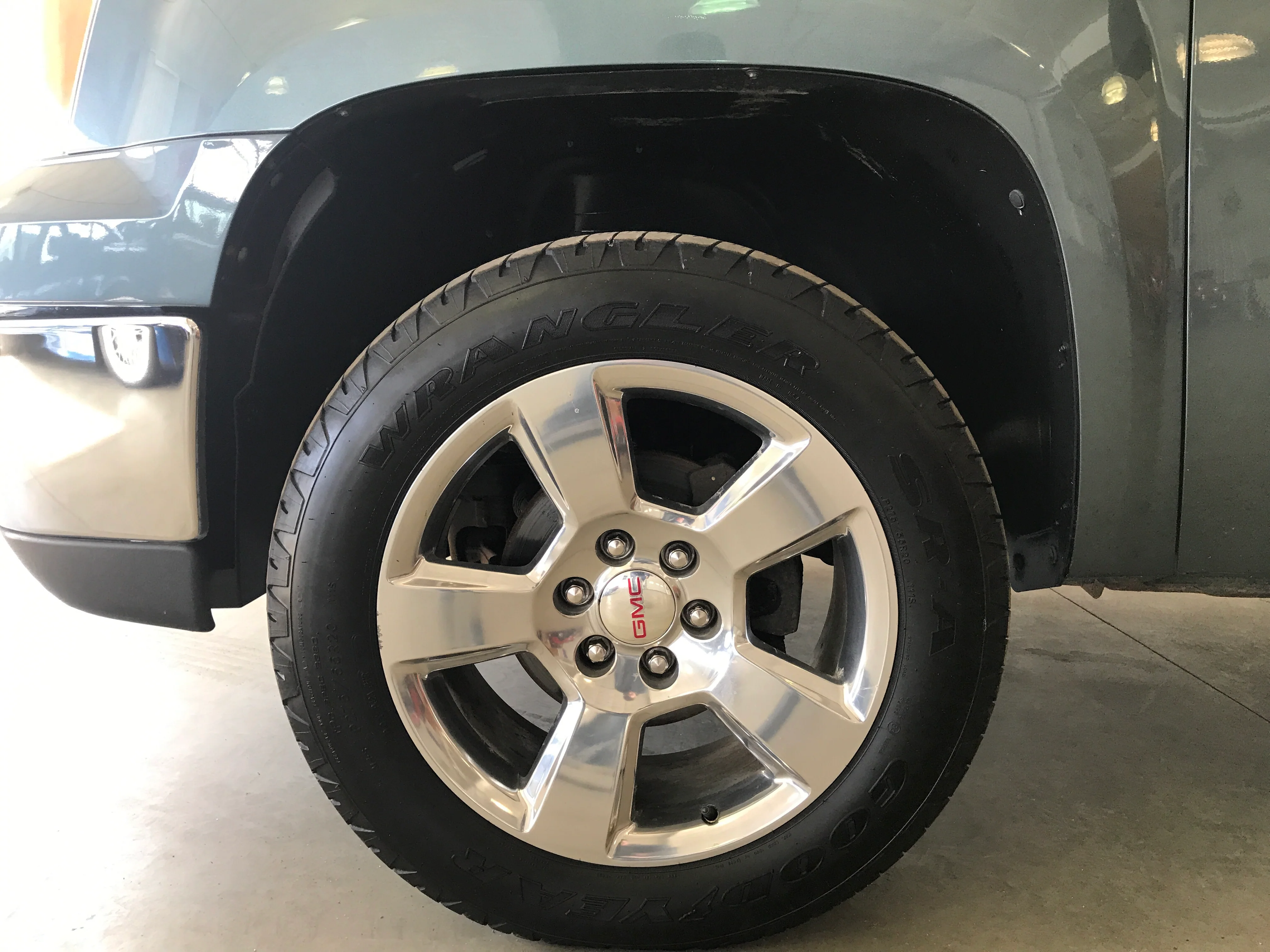 2009 GMC Sierra 1500 Quad Cab Z71 - Image 12