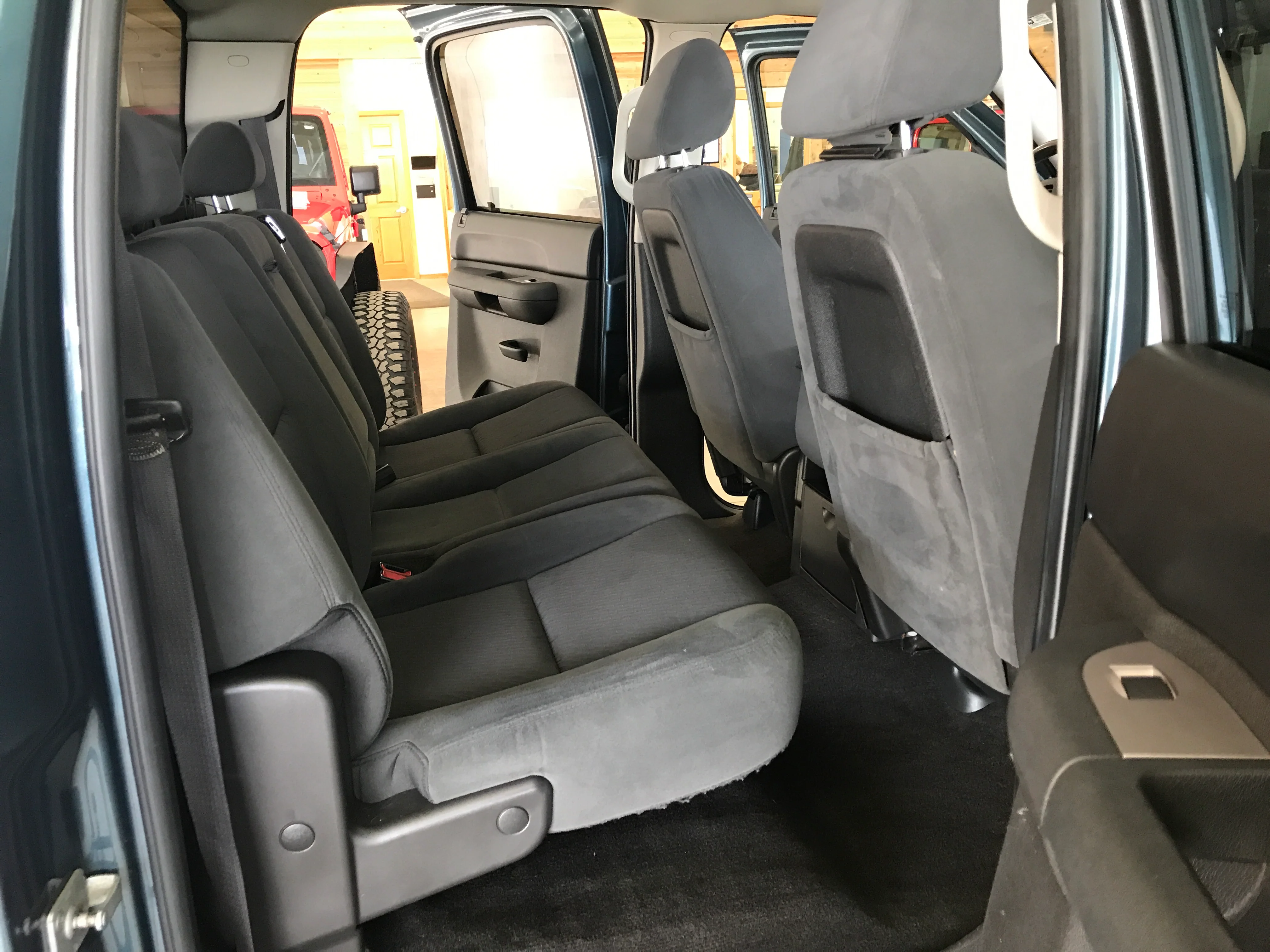 2009 GMC Sierra 1500 Quad Cab Z71 - Image 20