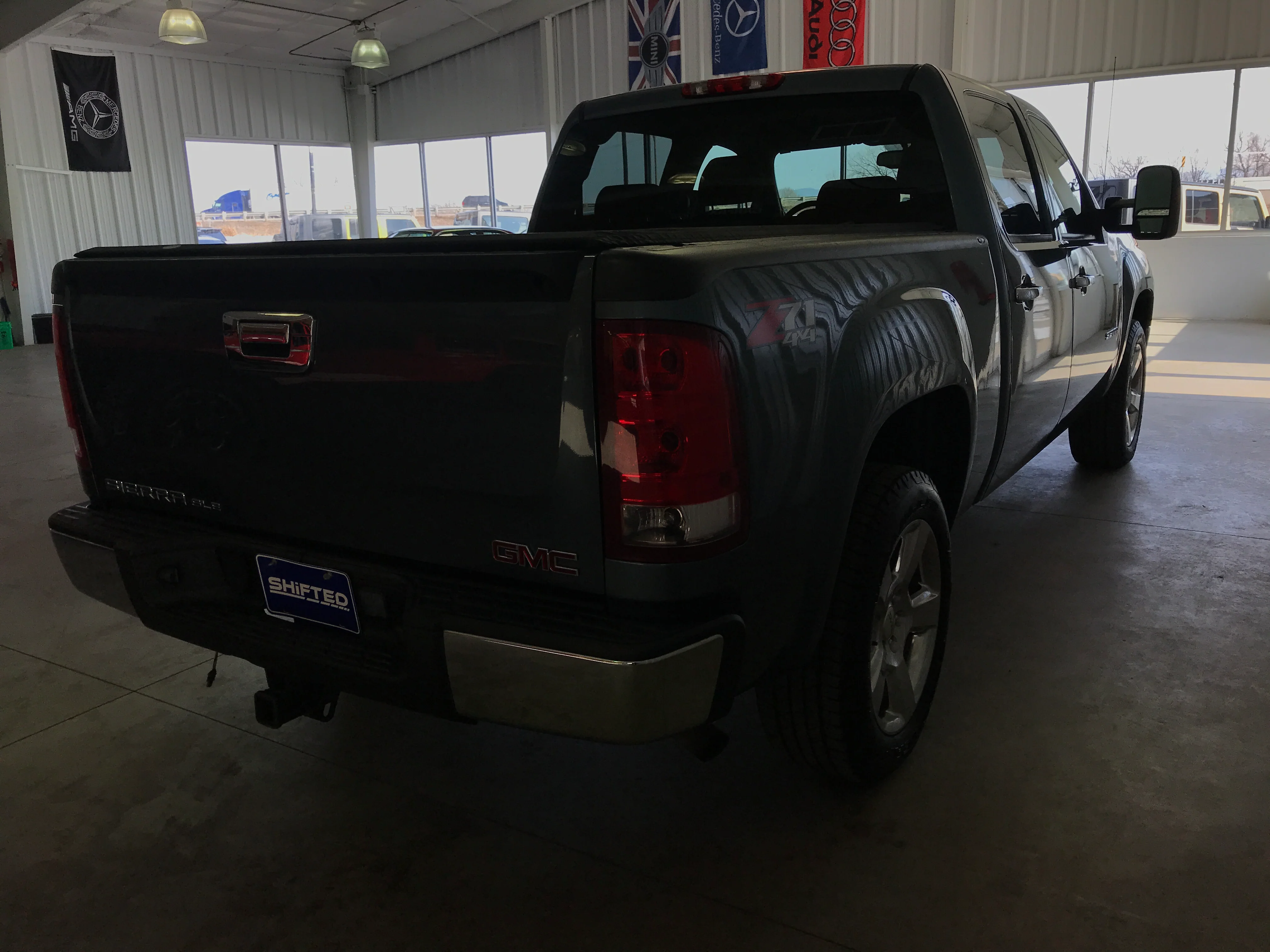 2009 GMC Sierra 1500 Quad Cab Z71 - Image 7