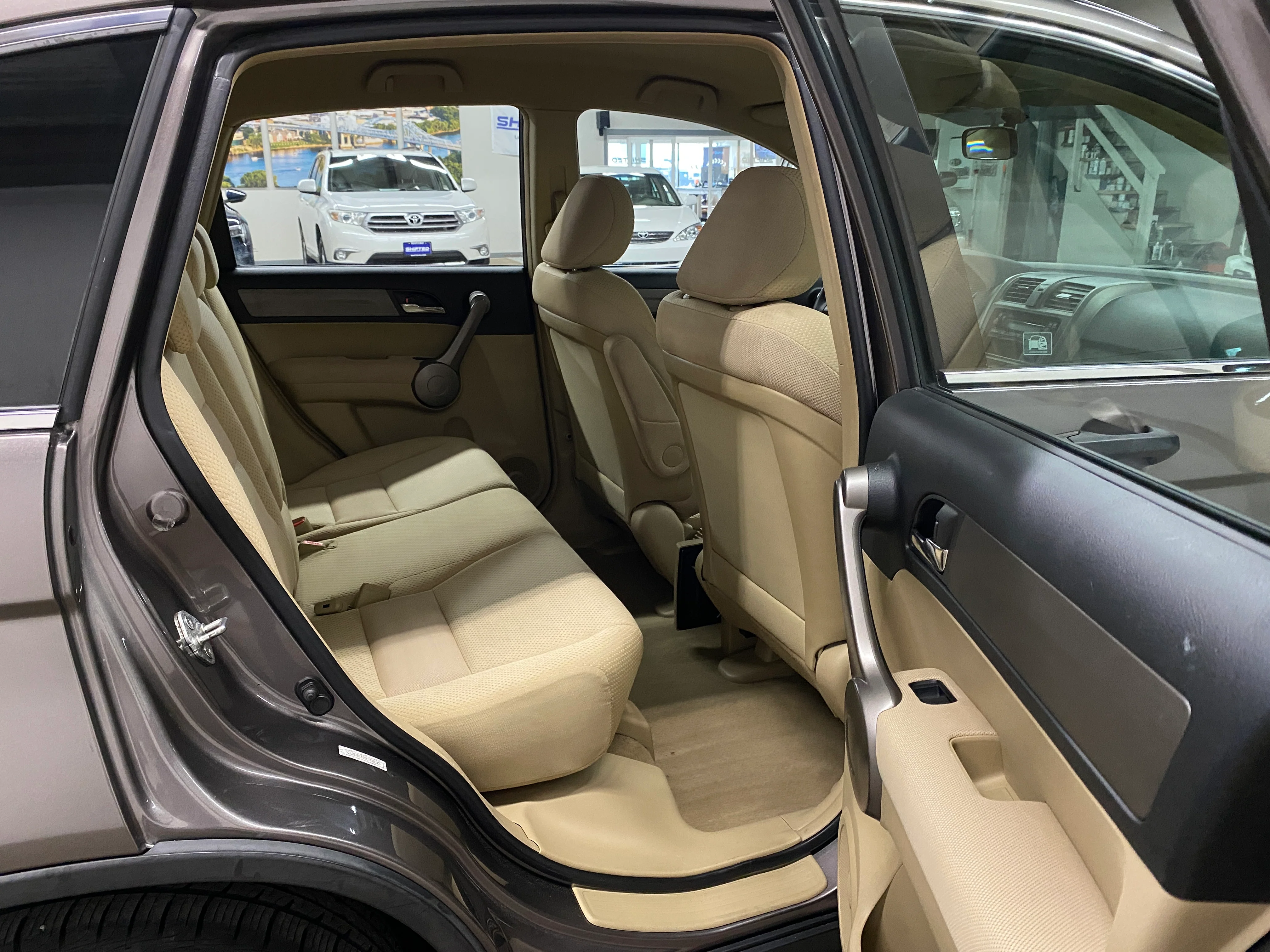 2009 Honda CR-V LX 4WD - Image 15