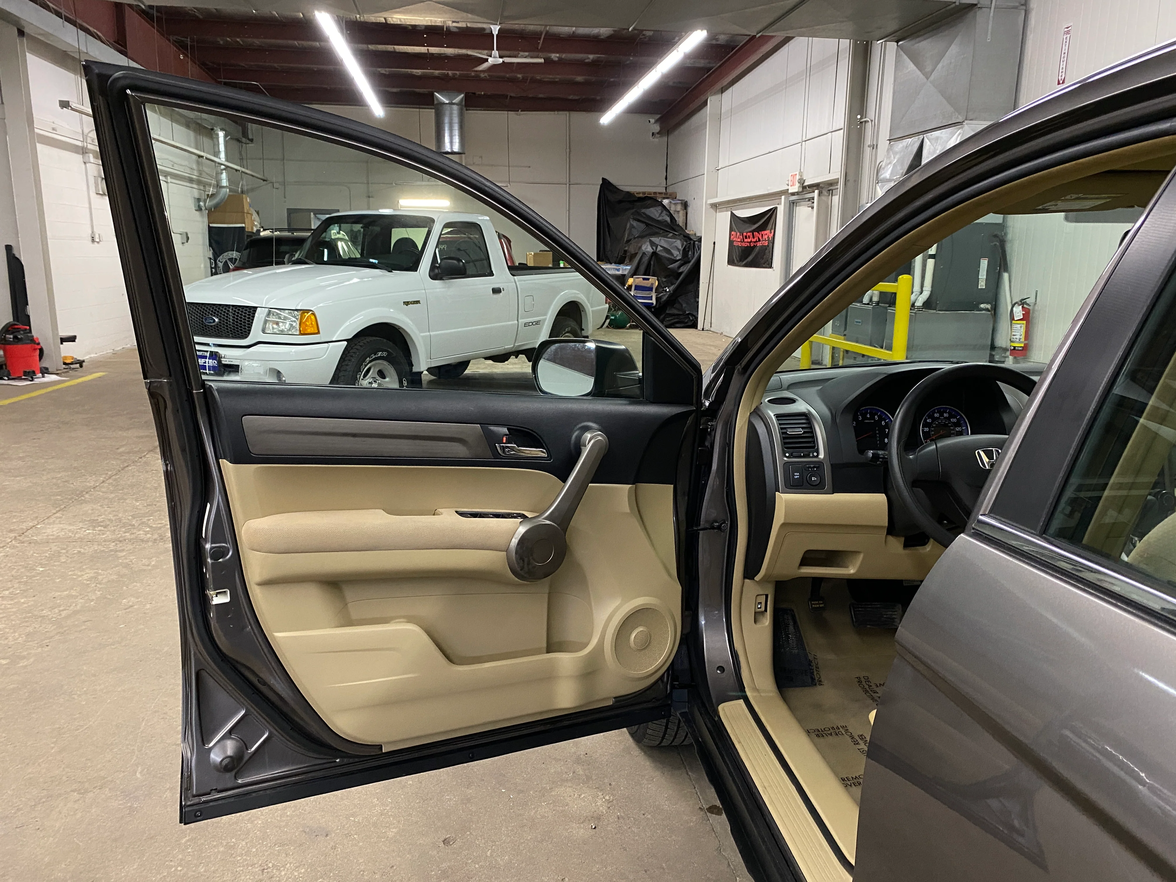 2009 Honda CR-V LX 4WD - Image 36