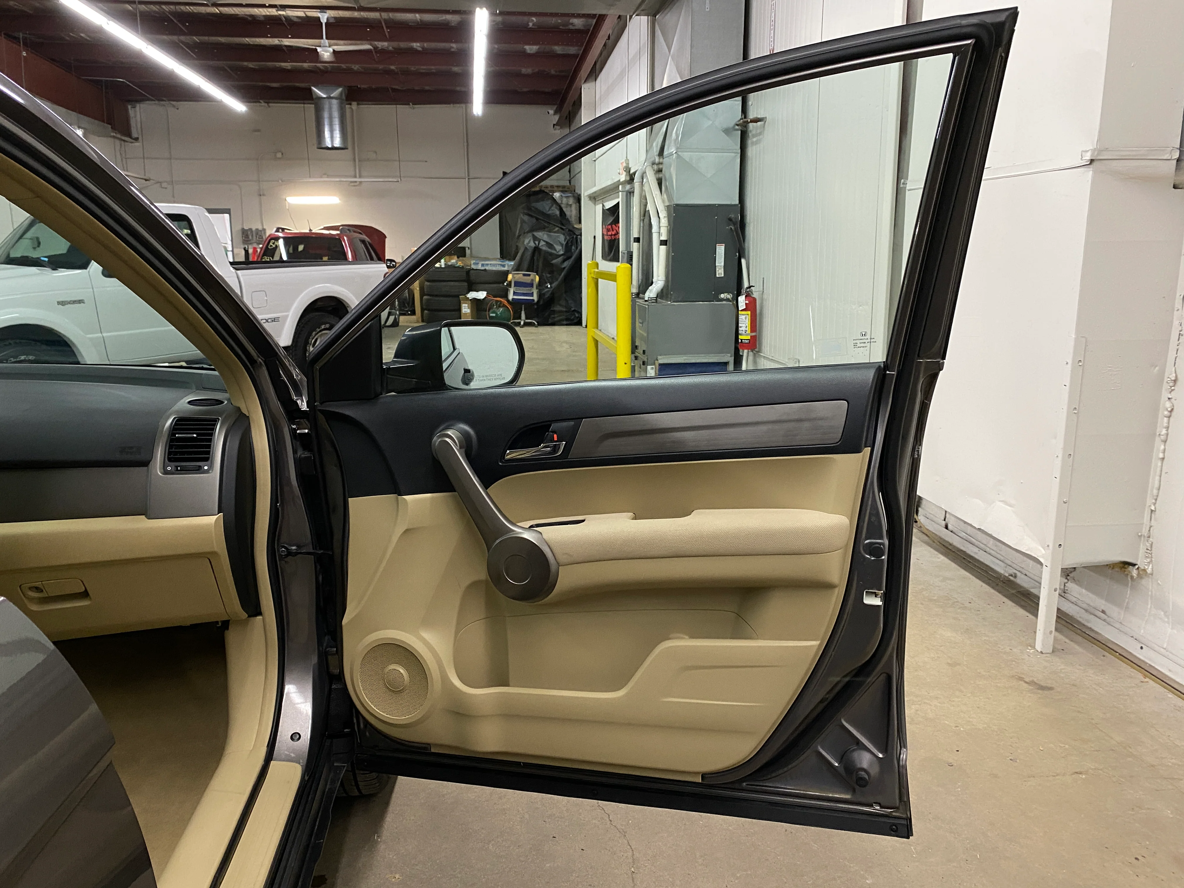 2009 Honda CR-V LX 4WD - Image 48