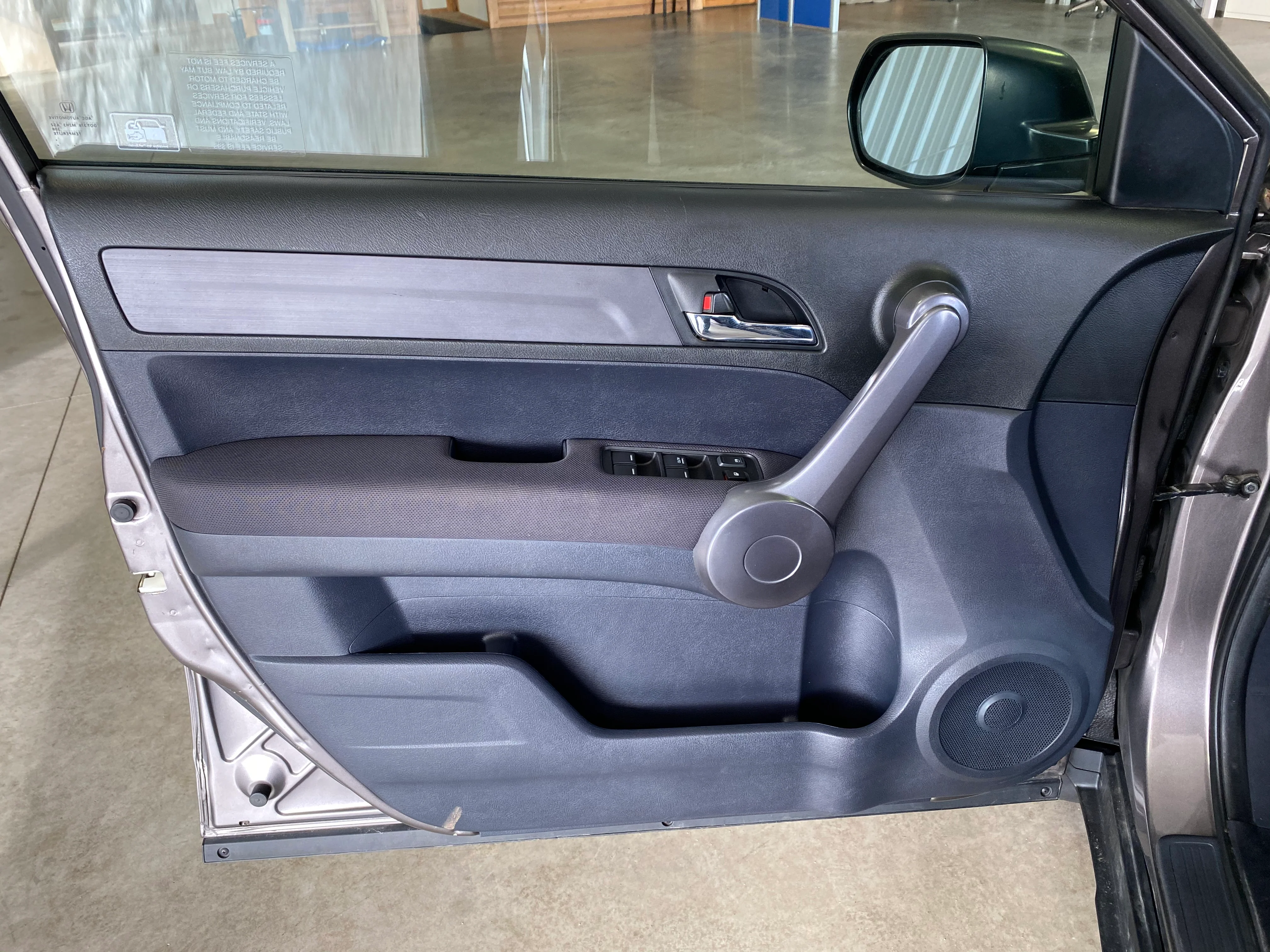 2009 Honda CR-V LX AWD - Image 21