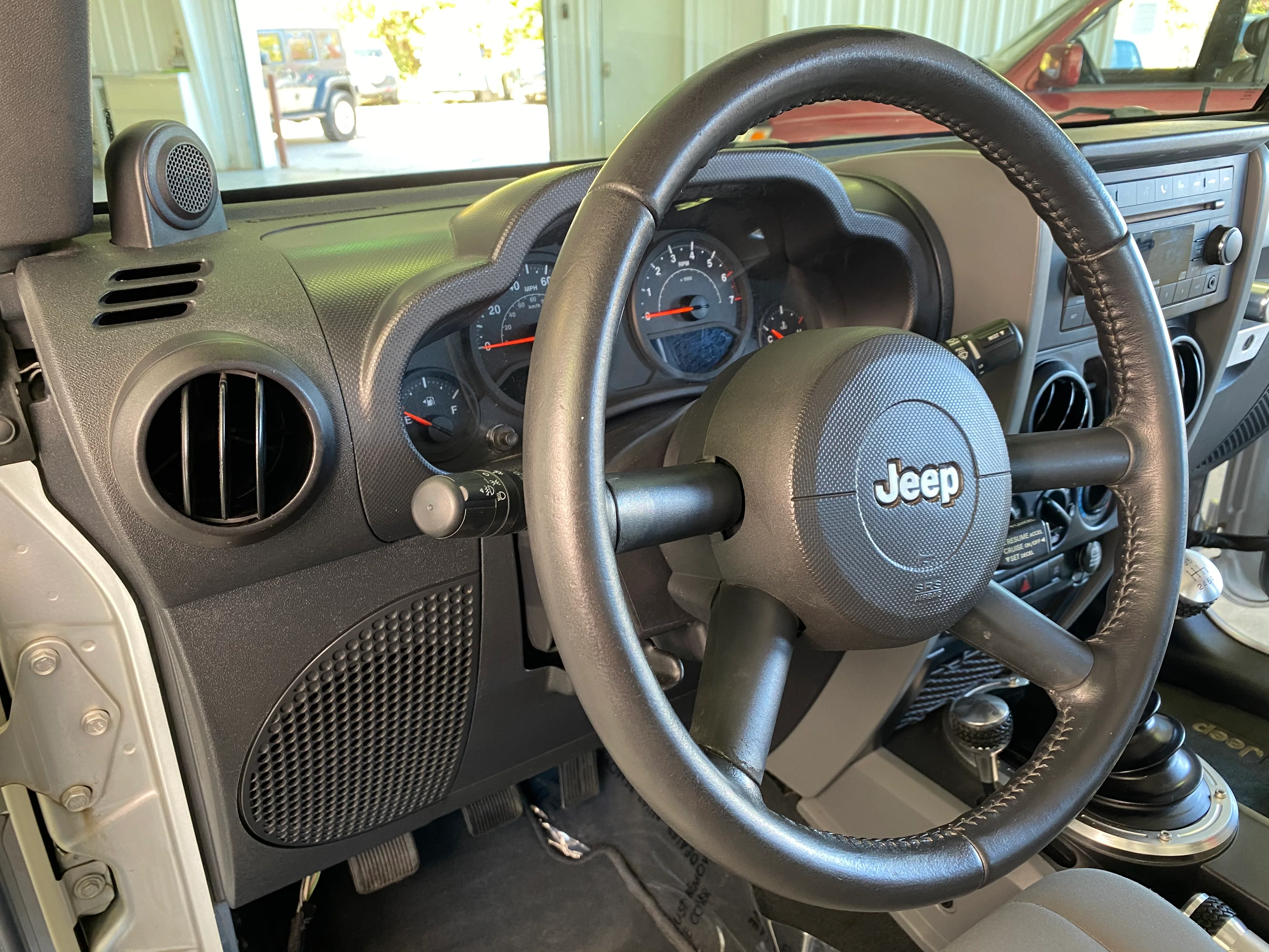 2009 Jeep Wrangler Unlimited 4WD Manual - Image 19