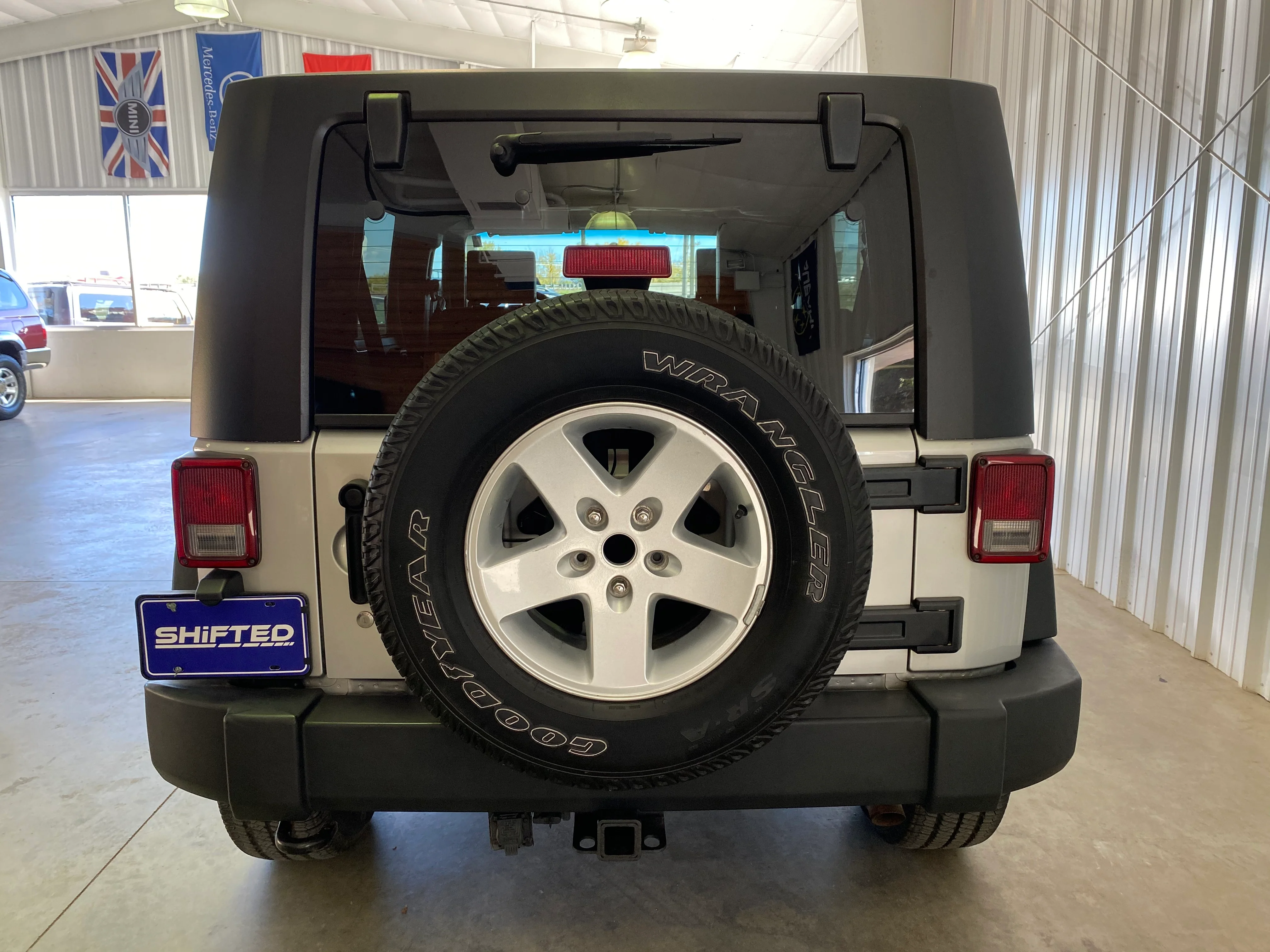 2009 Jeep Wrangler Unlimited 4WD Manual - Image 5