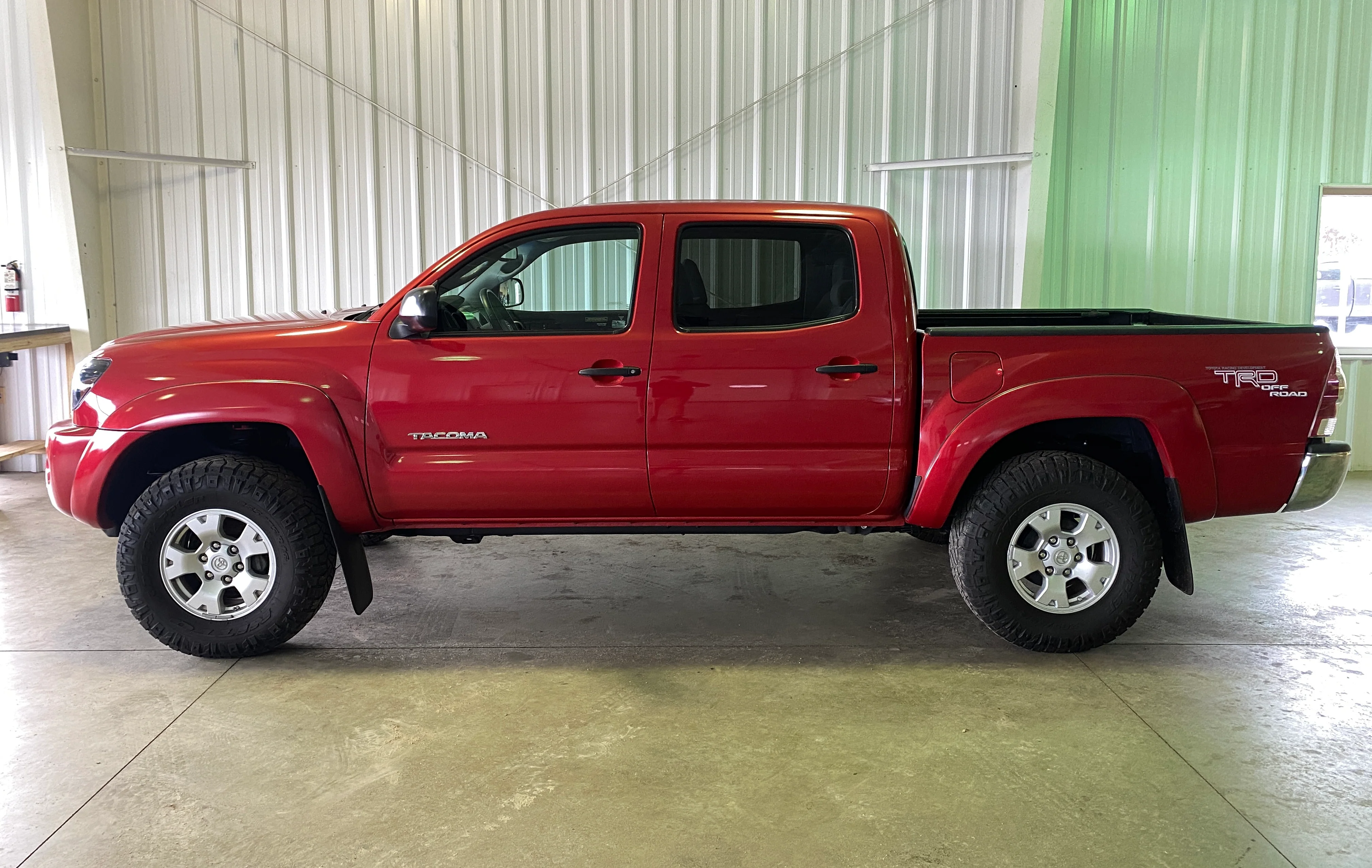 2009 Toyota Tacoma Double Cab TRD Manual - Image 2