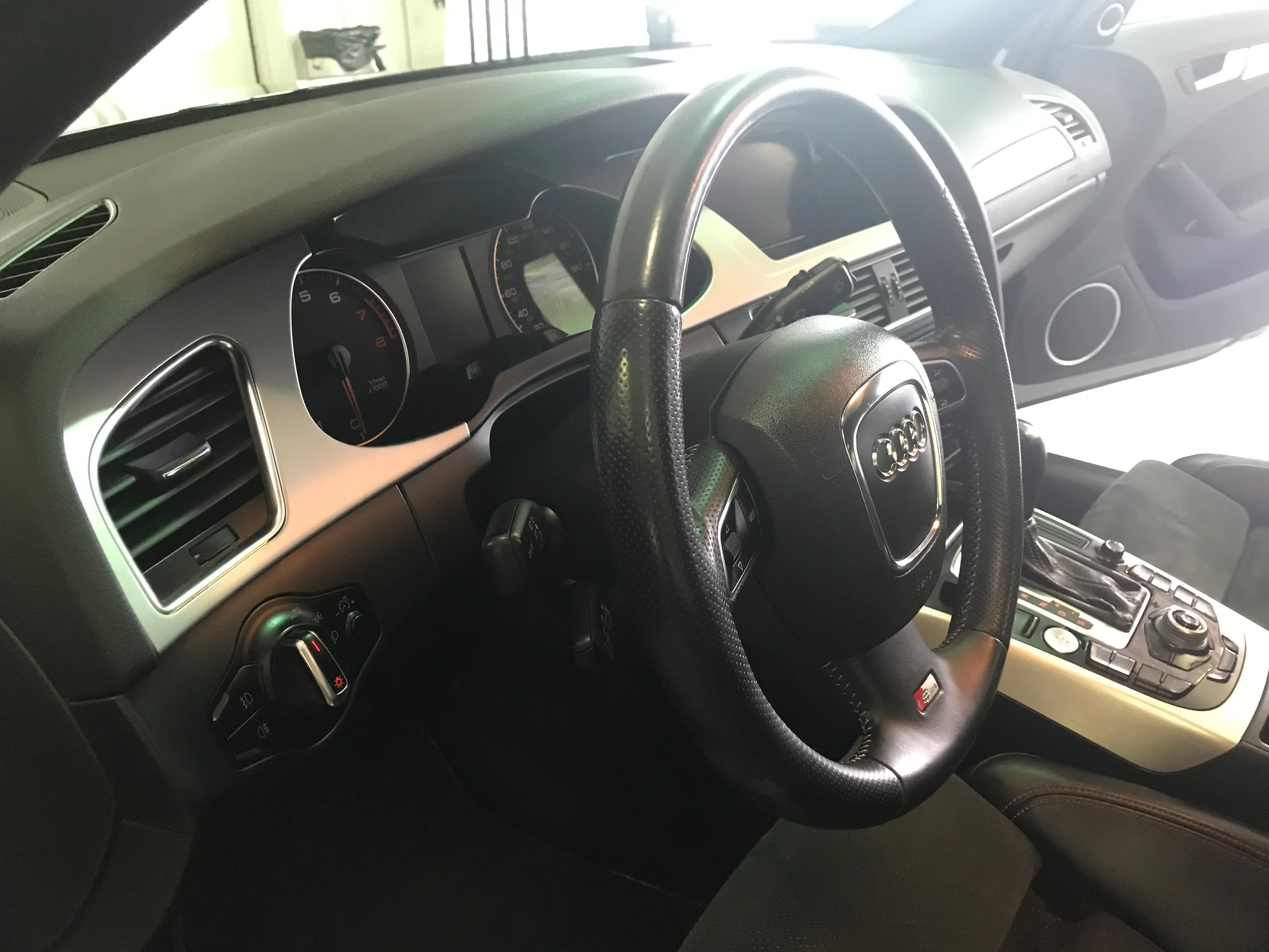 2010 Audi A4 - Image 21