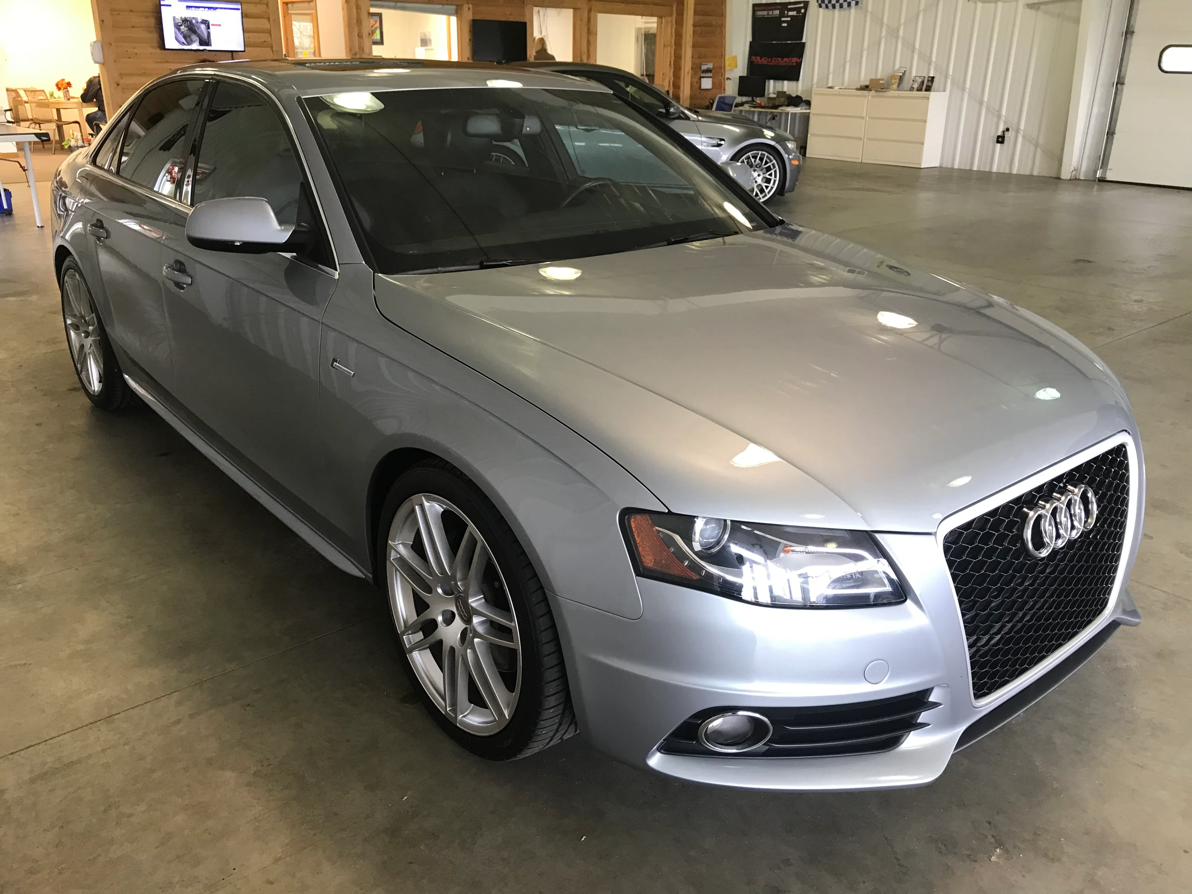 2010 Audi A4 - Image 6