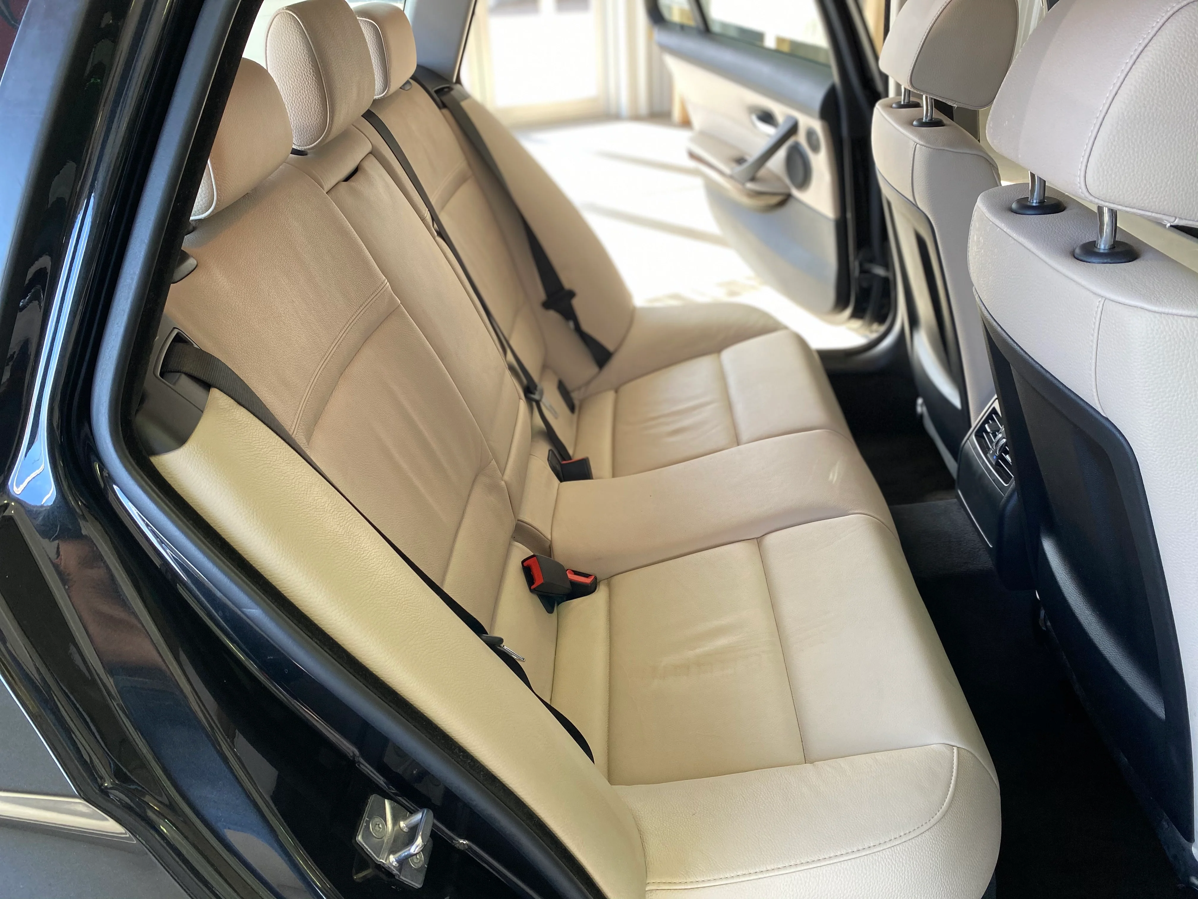2010 BMW 328i XDrive Wagon - Image 13