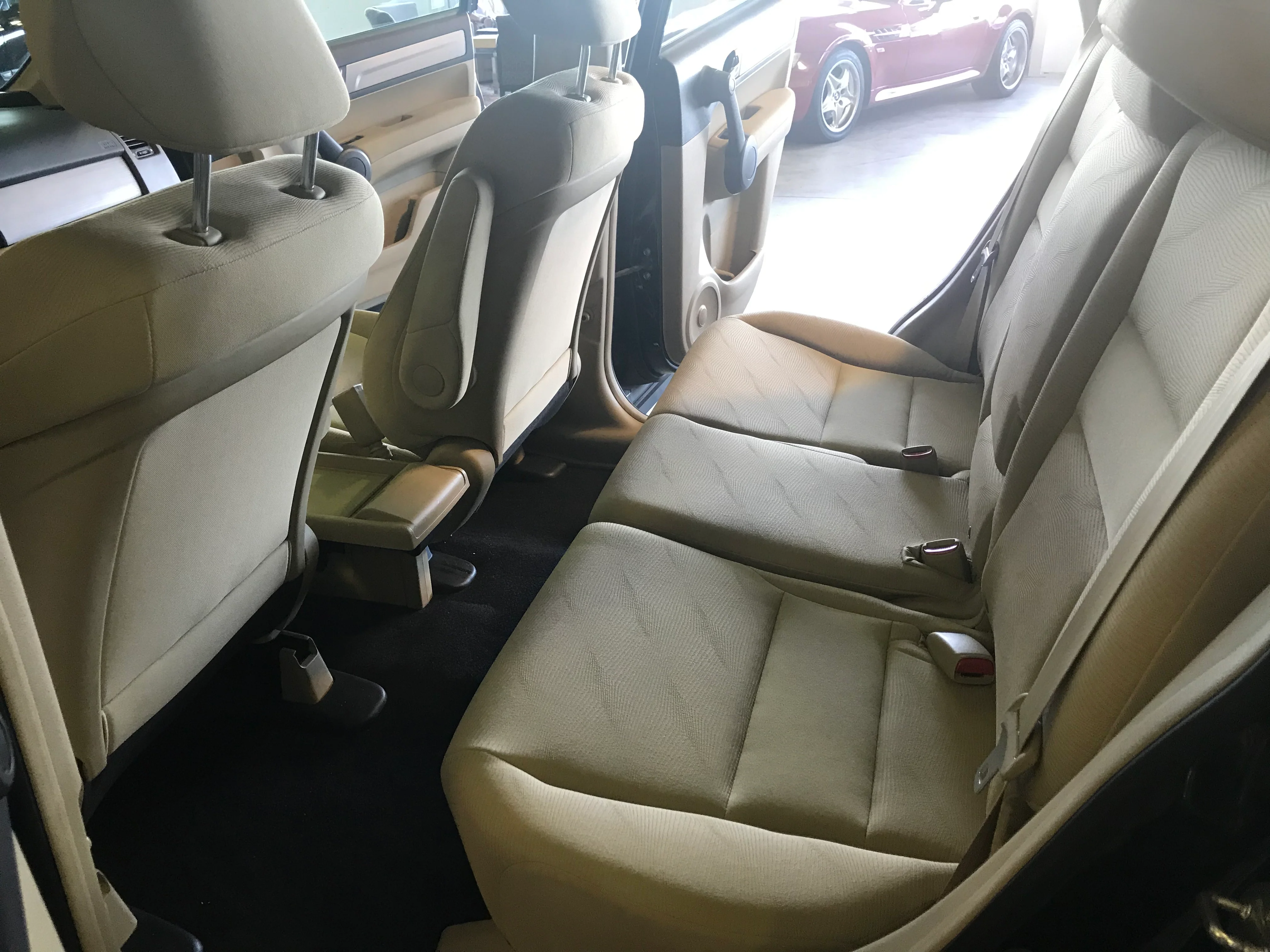 SOLD - 2010 Honda CR-V - Image 10