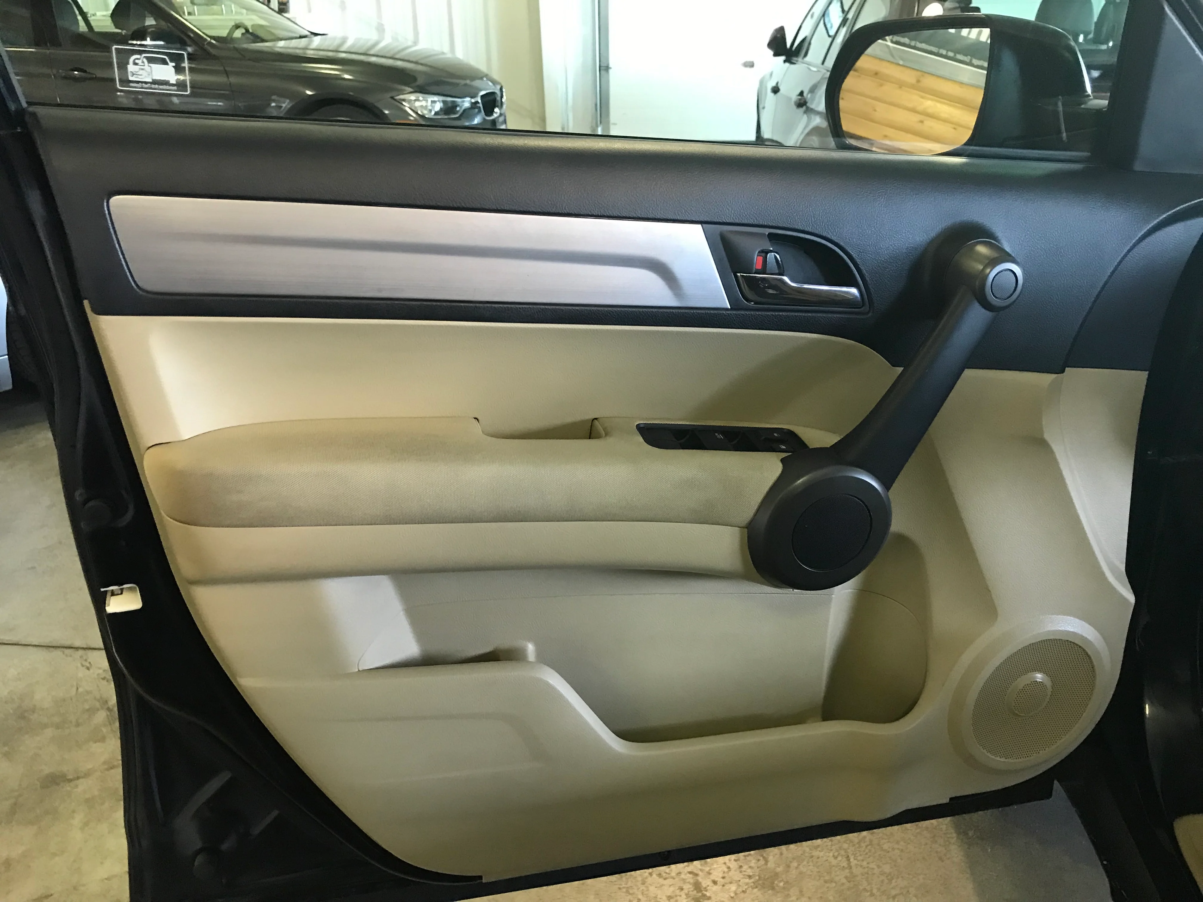 SOLD - 2010 Honda CR-V - Image 14