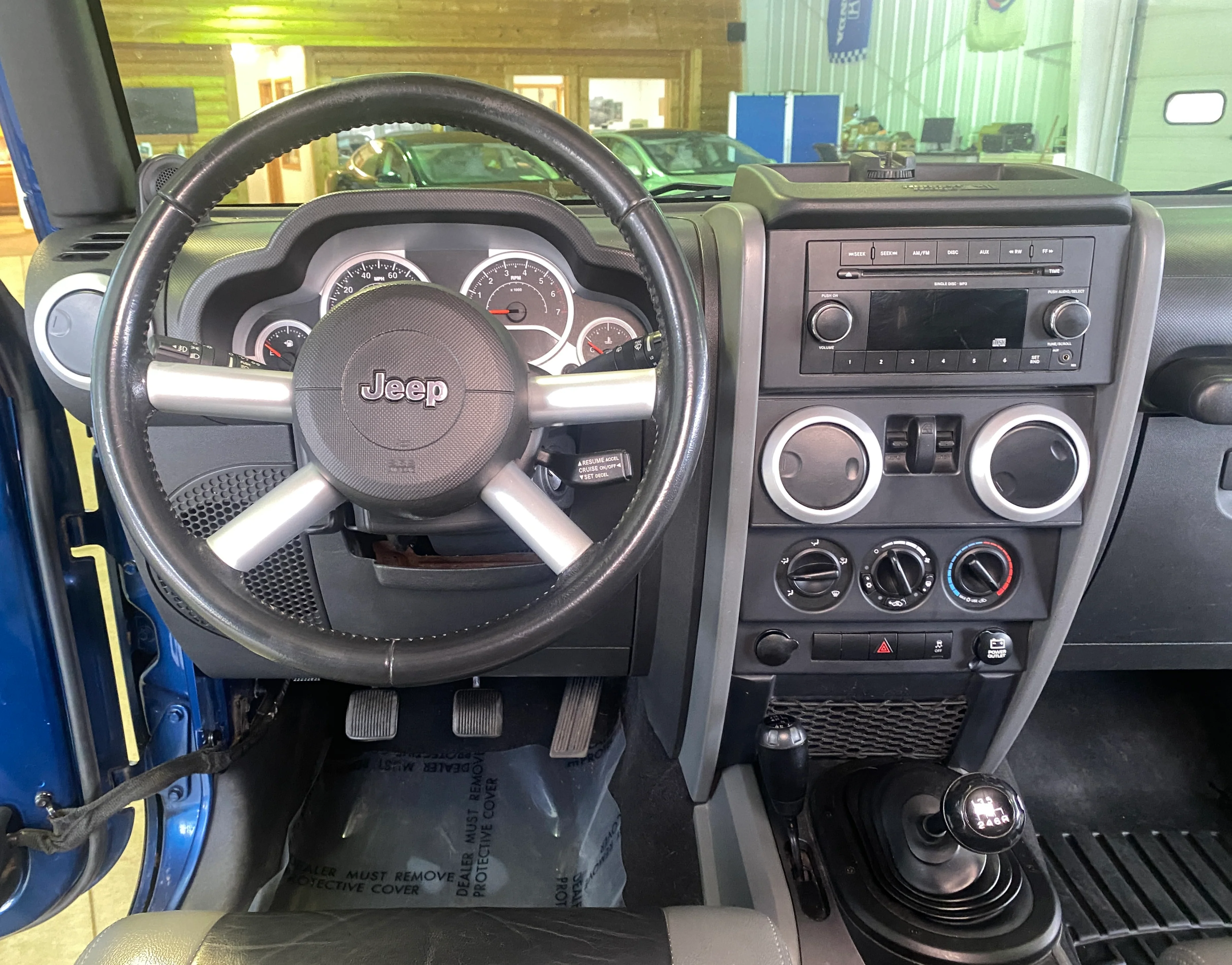 2010 Jeep Wrangler Sahara Manual 4WD - Image 18