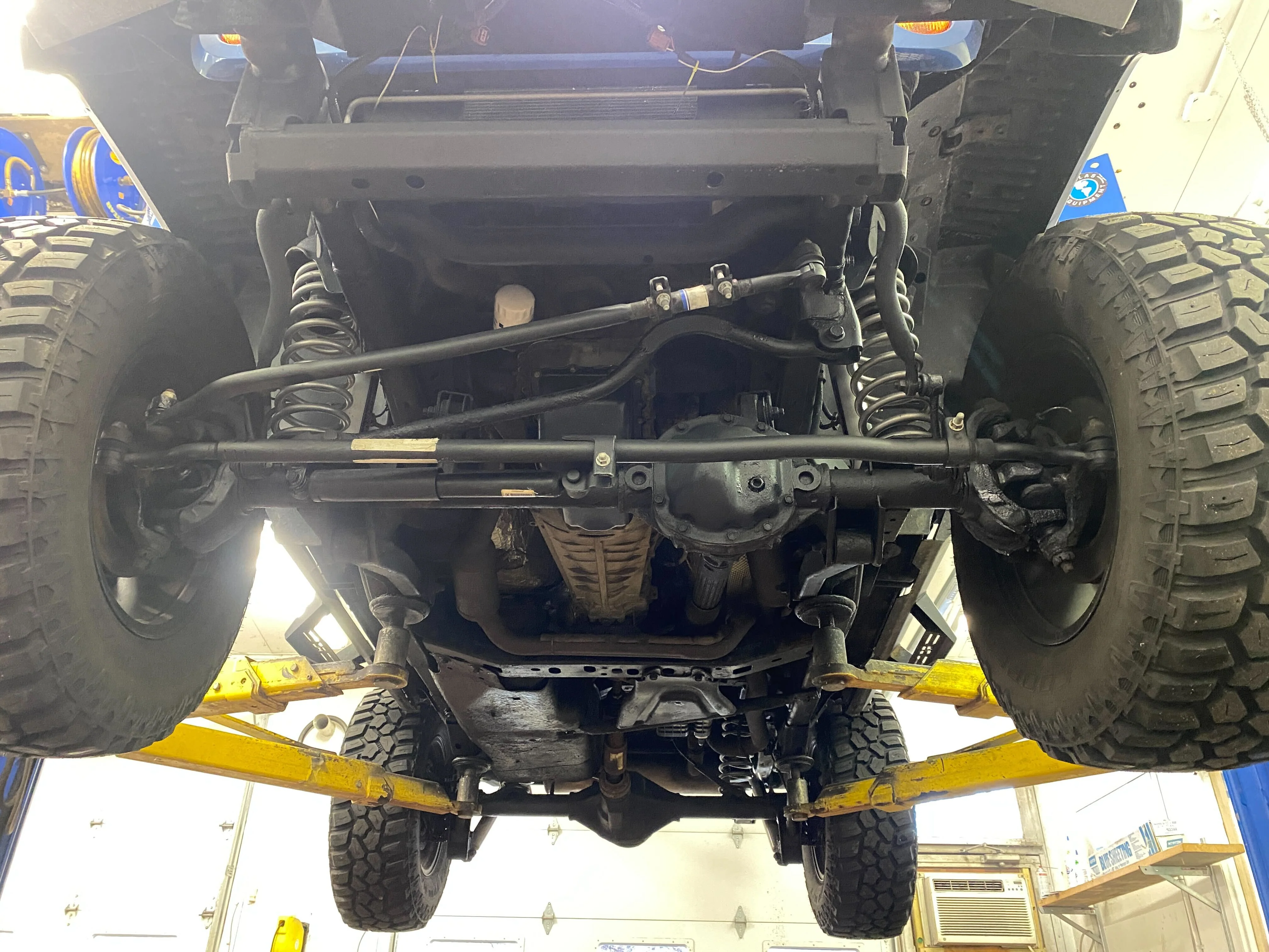 2010 Jeep Wrangler Sahara Manual 4WD - Image 26
