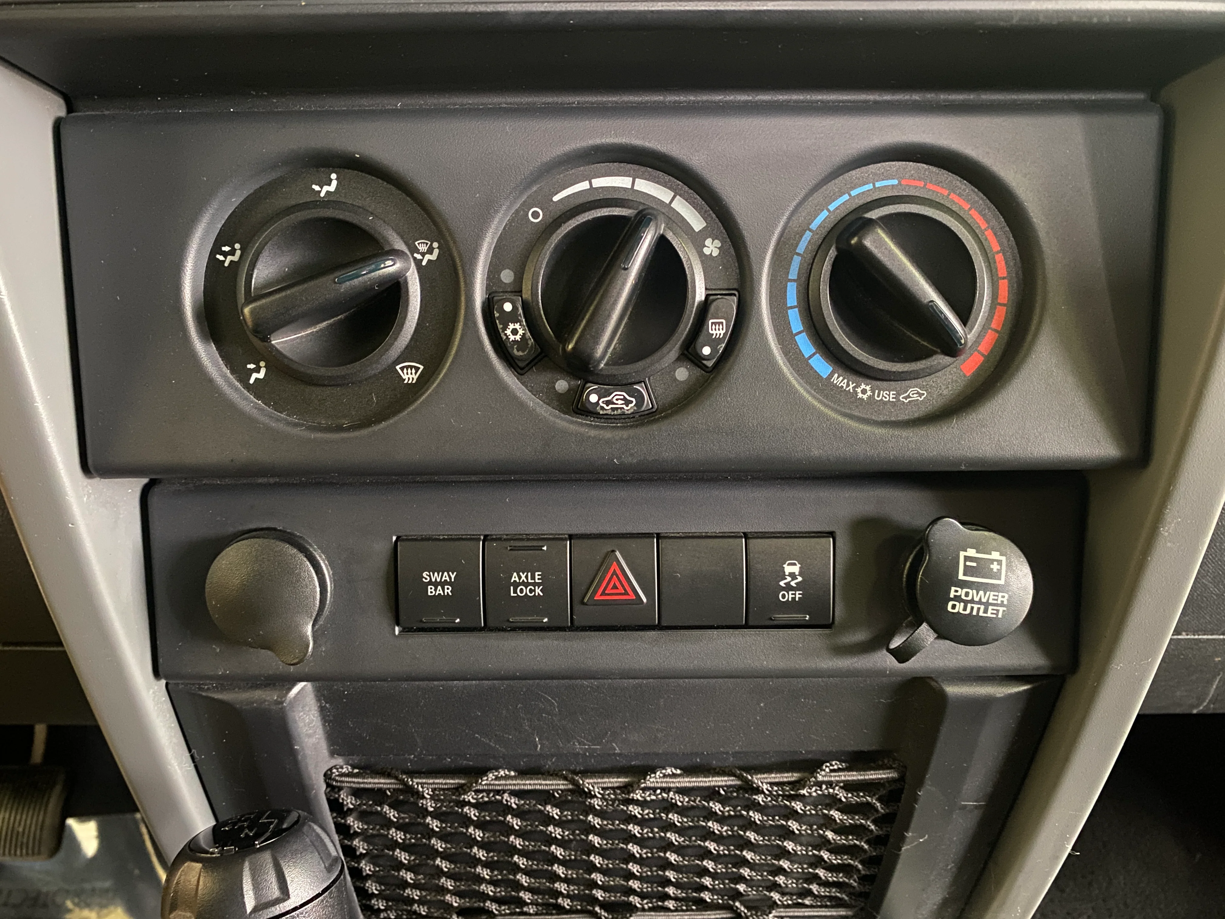 2010 Jeep Wrangler Unlimited Rubicon - Image 20