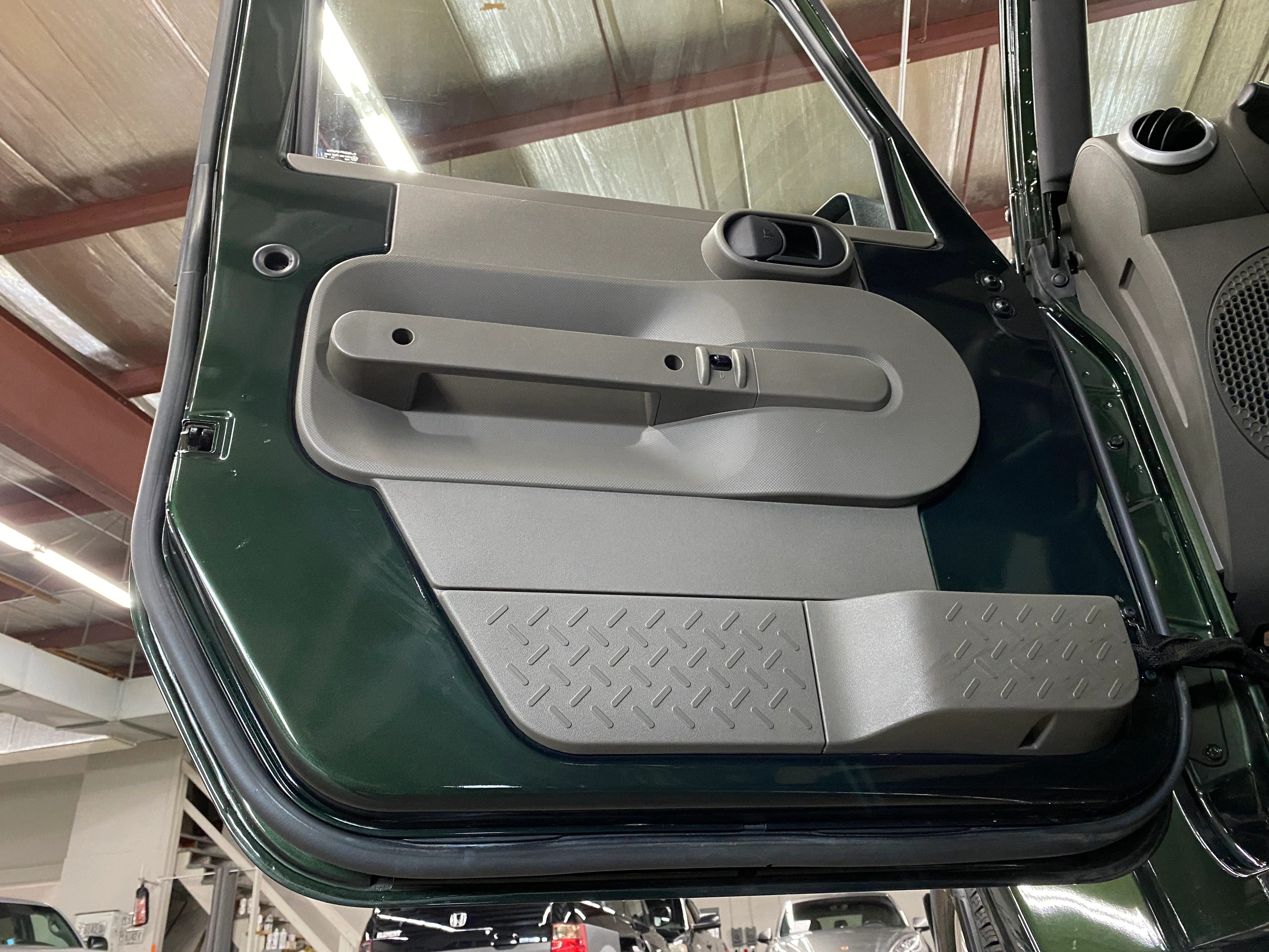 2010 Jeep Wrangler Unlimited Sahara 4WD - Image 35
