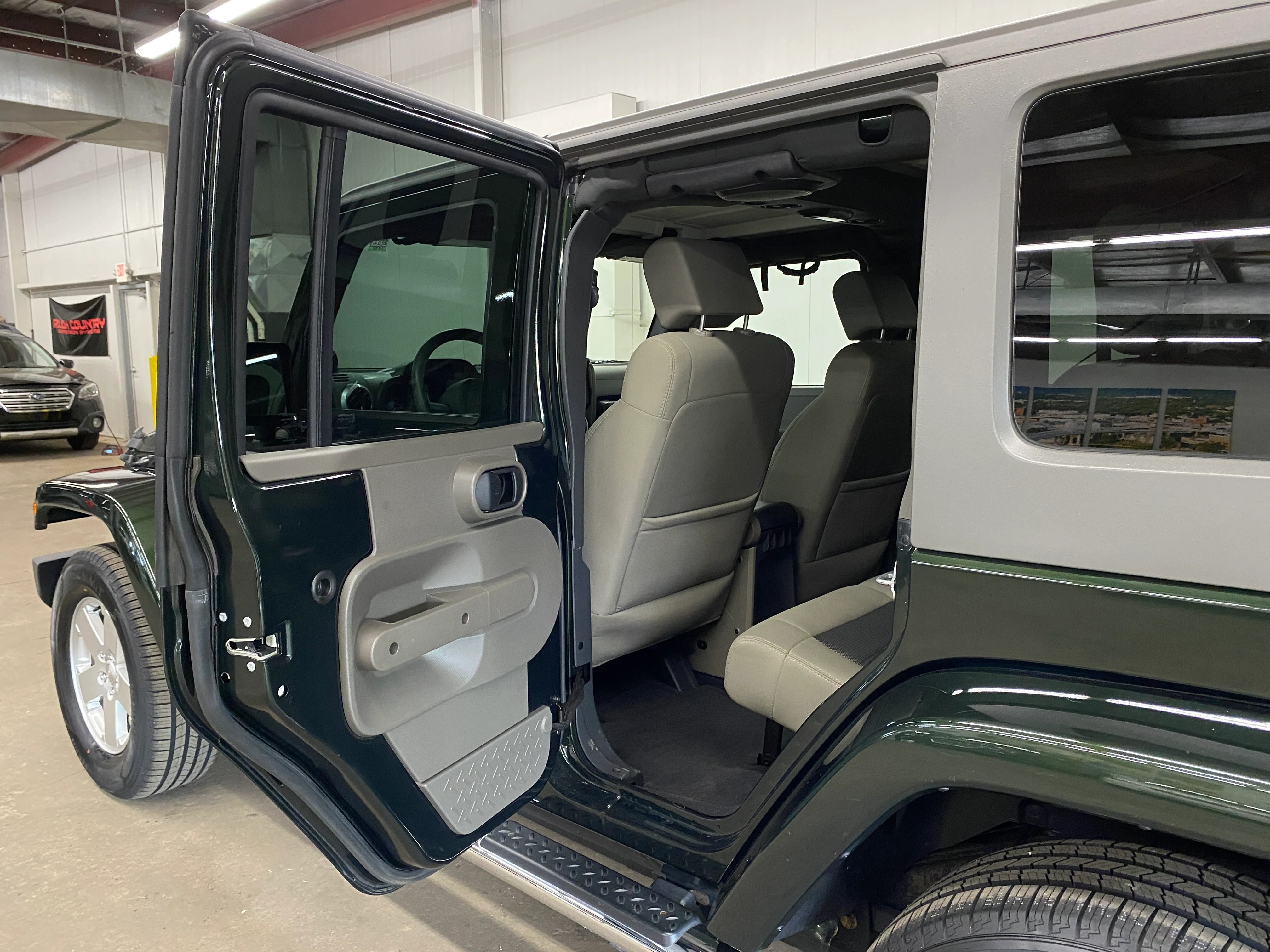 2010 Jeep Wrangler Unlimited Sahara 4WD - Image 37