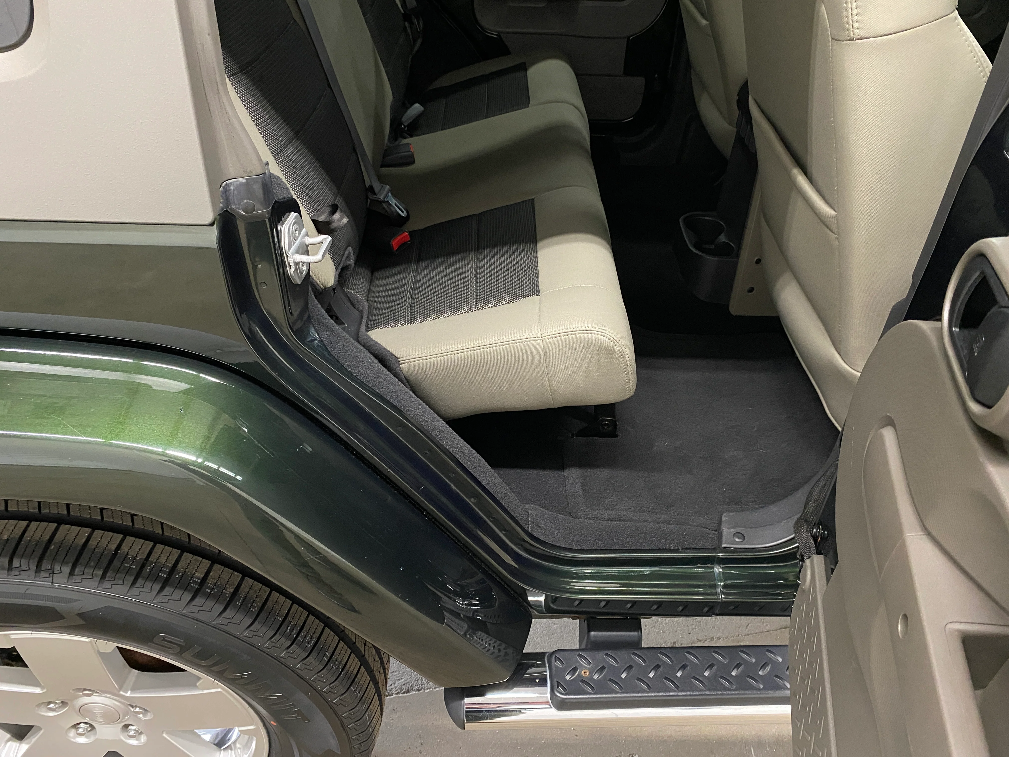 2010 Jeep Wrangler Unlimited Sahara 4WD - Image 43