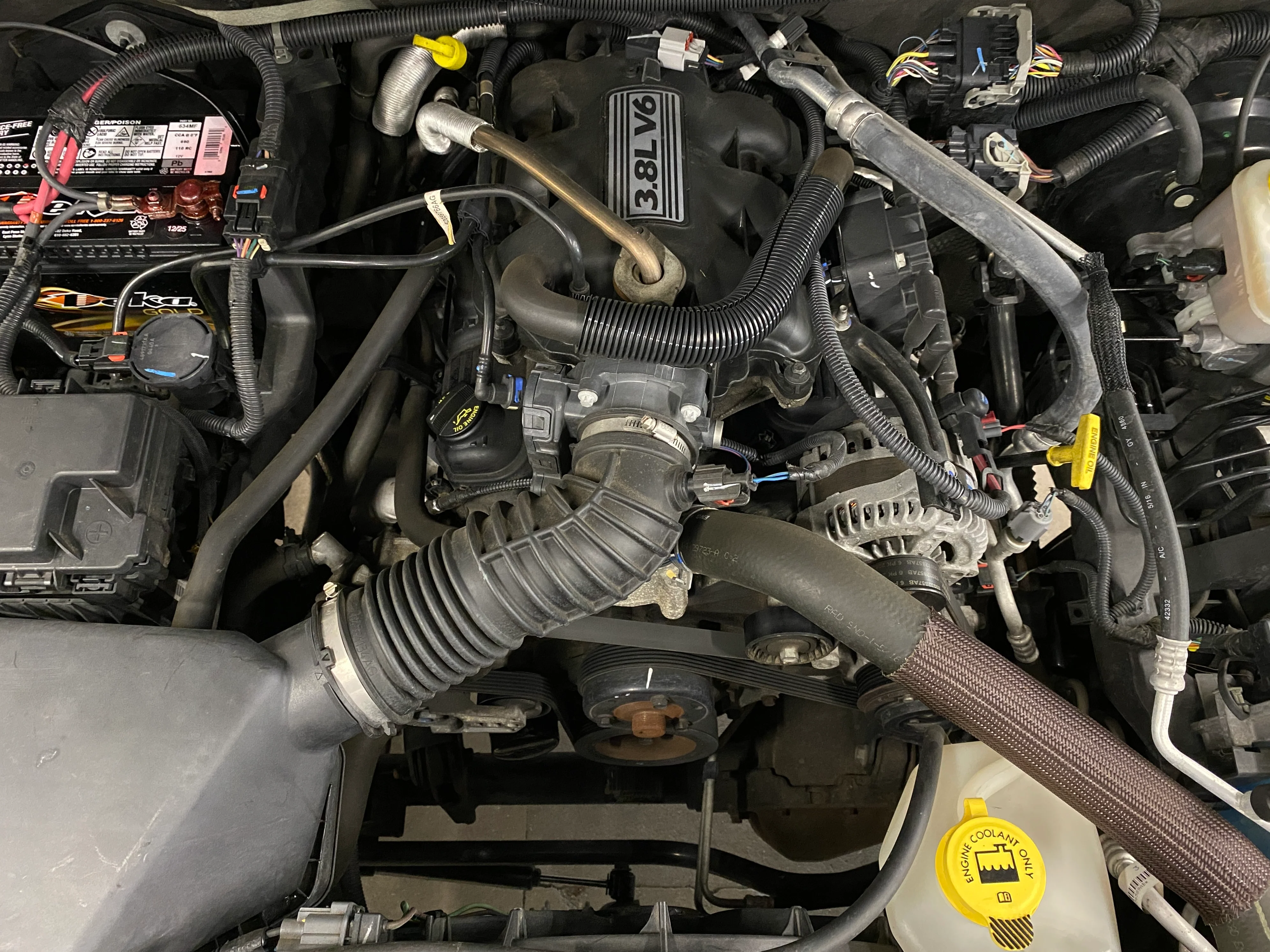 2010 Jeep Wrangler Unlimited Sahara 4WD - Image 9