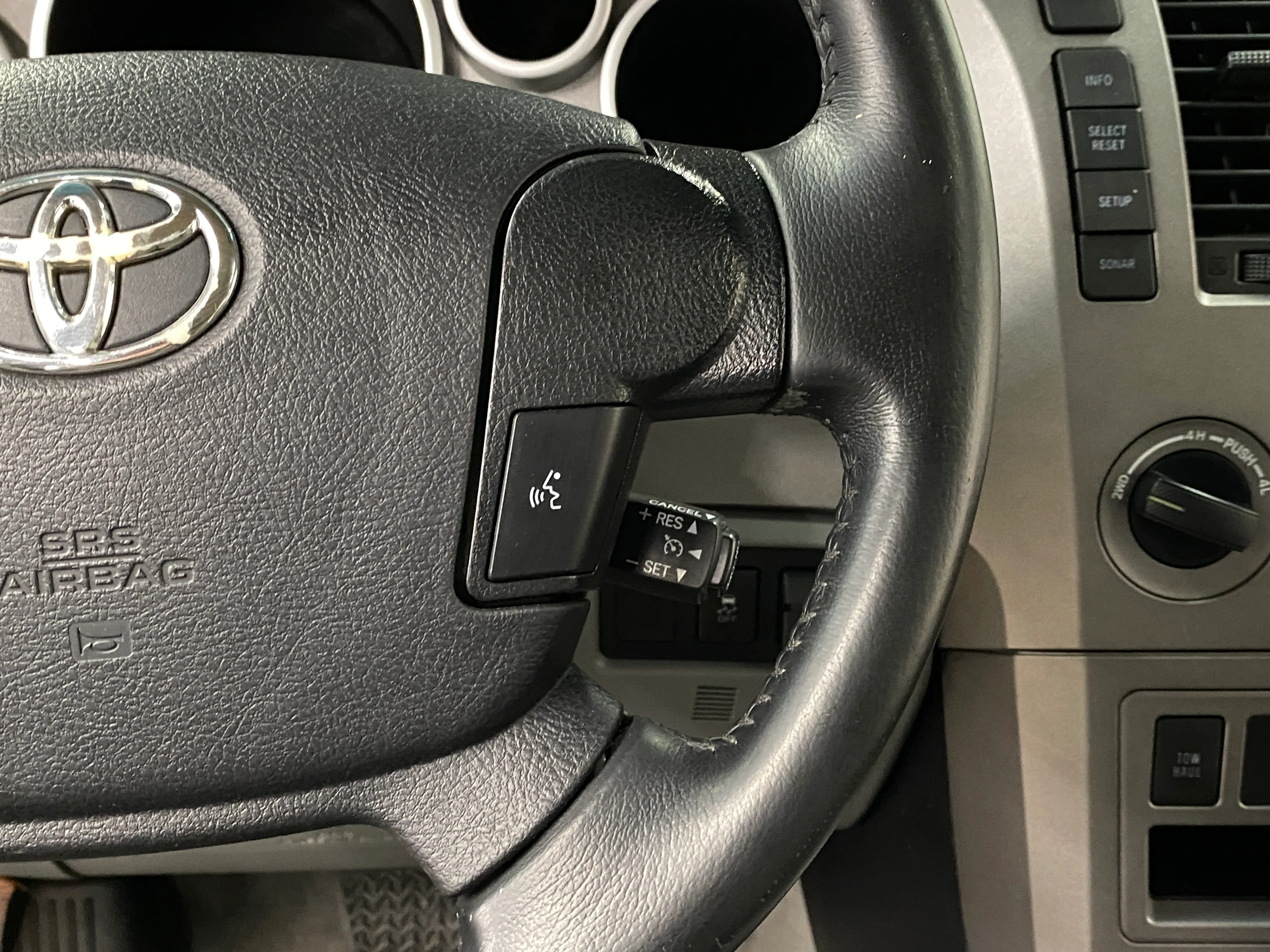 2010 Toyota Tundra Limited Crew Cab 5.7L 4WD - Image 22