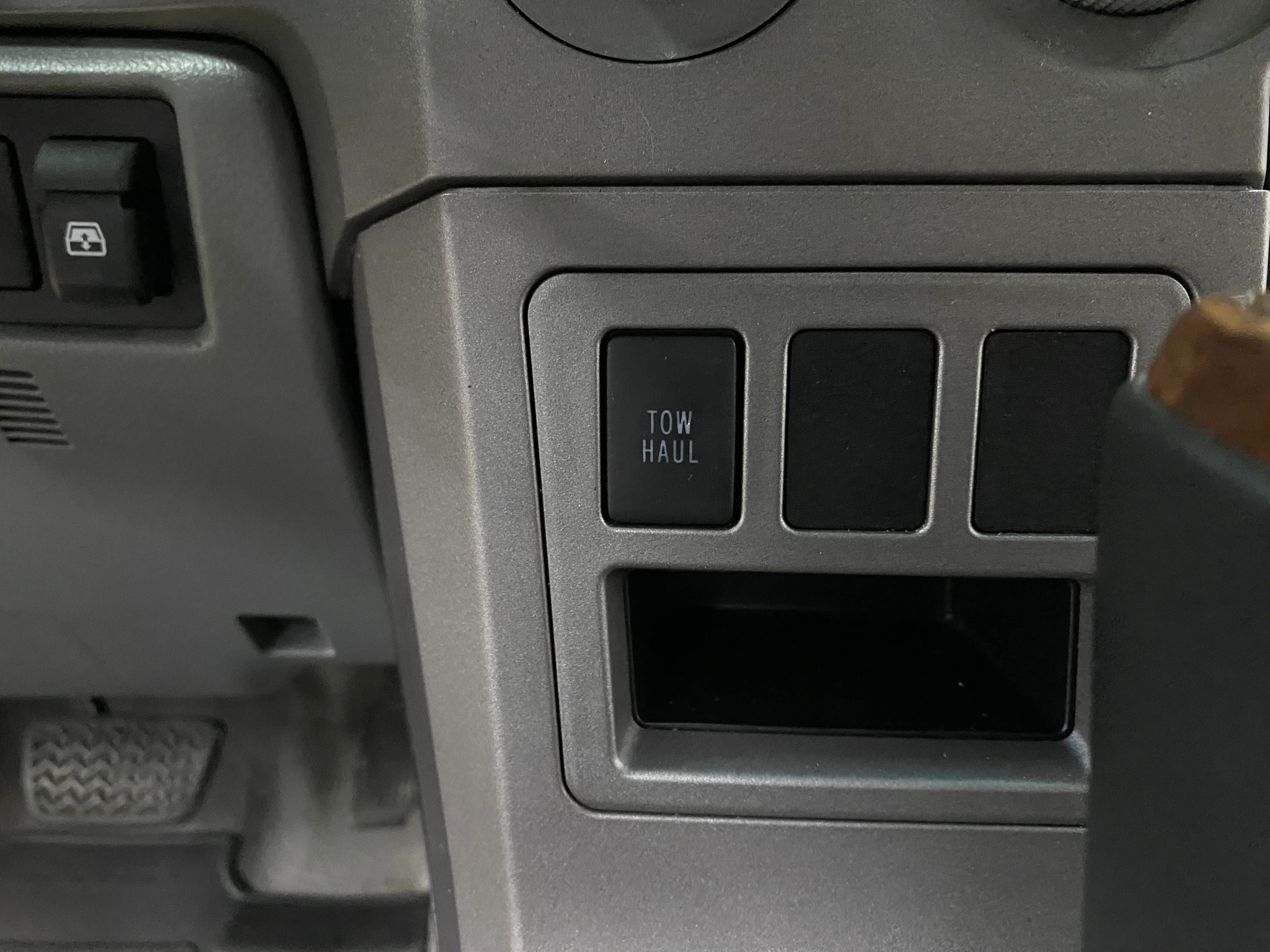 2010 Toyota Tundra Limited Crew Cab 5.7L 4WD - Image 28