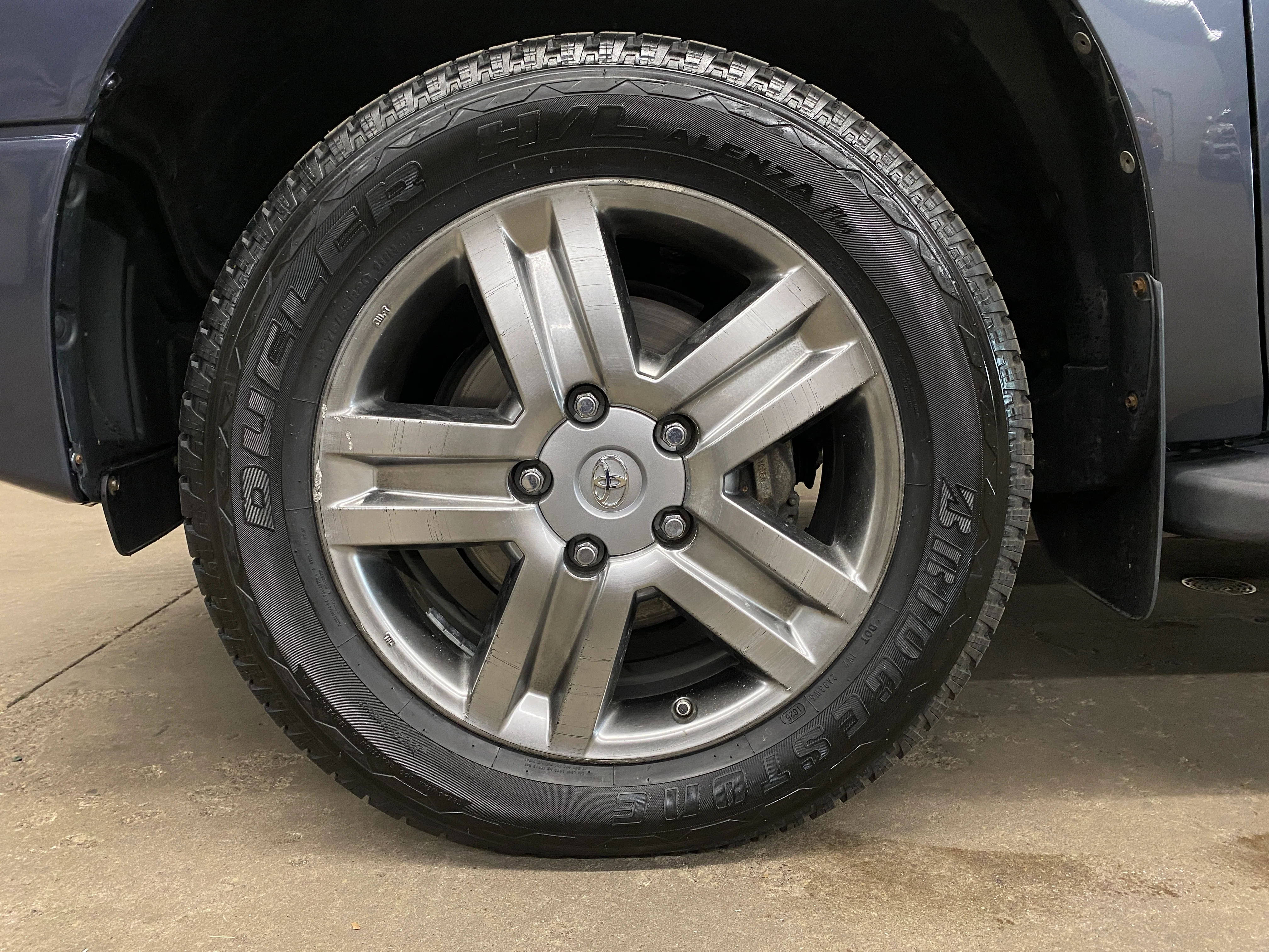 2010 Toyota Tundra Limited Crew Cab 5.7L 4WD - Image 31