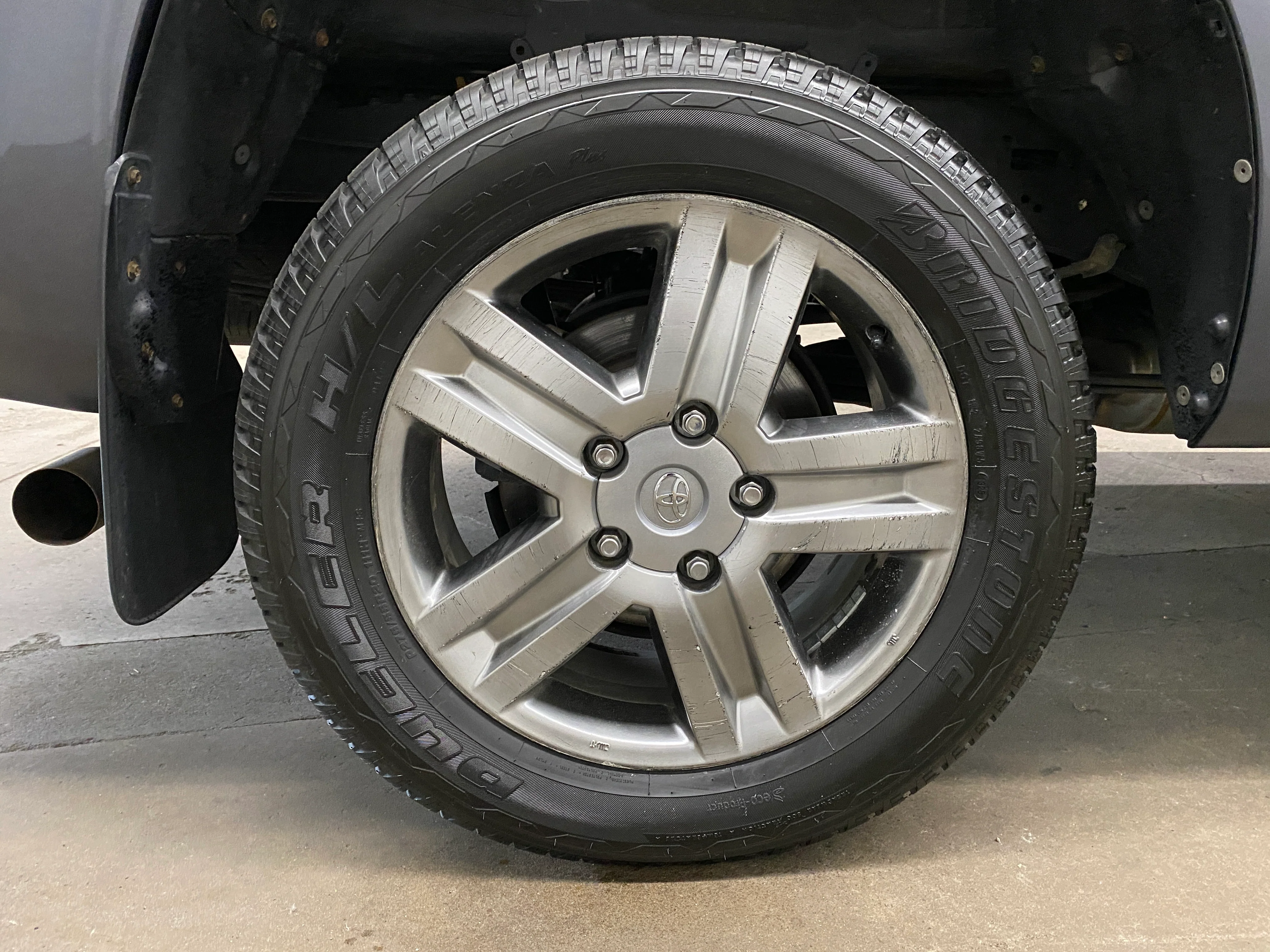 2010 Toyota Tundra Limited Crew Cab 5.7L 4WD - Image 35
