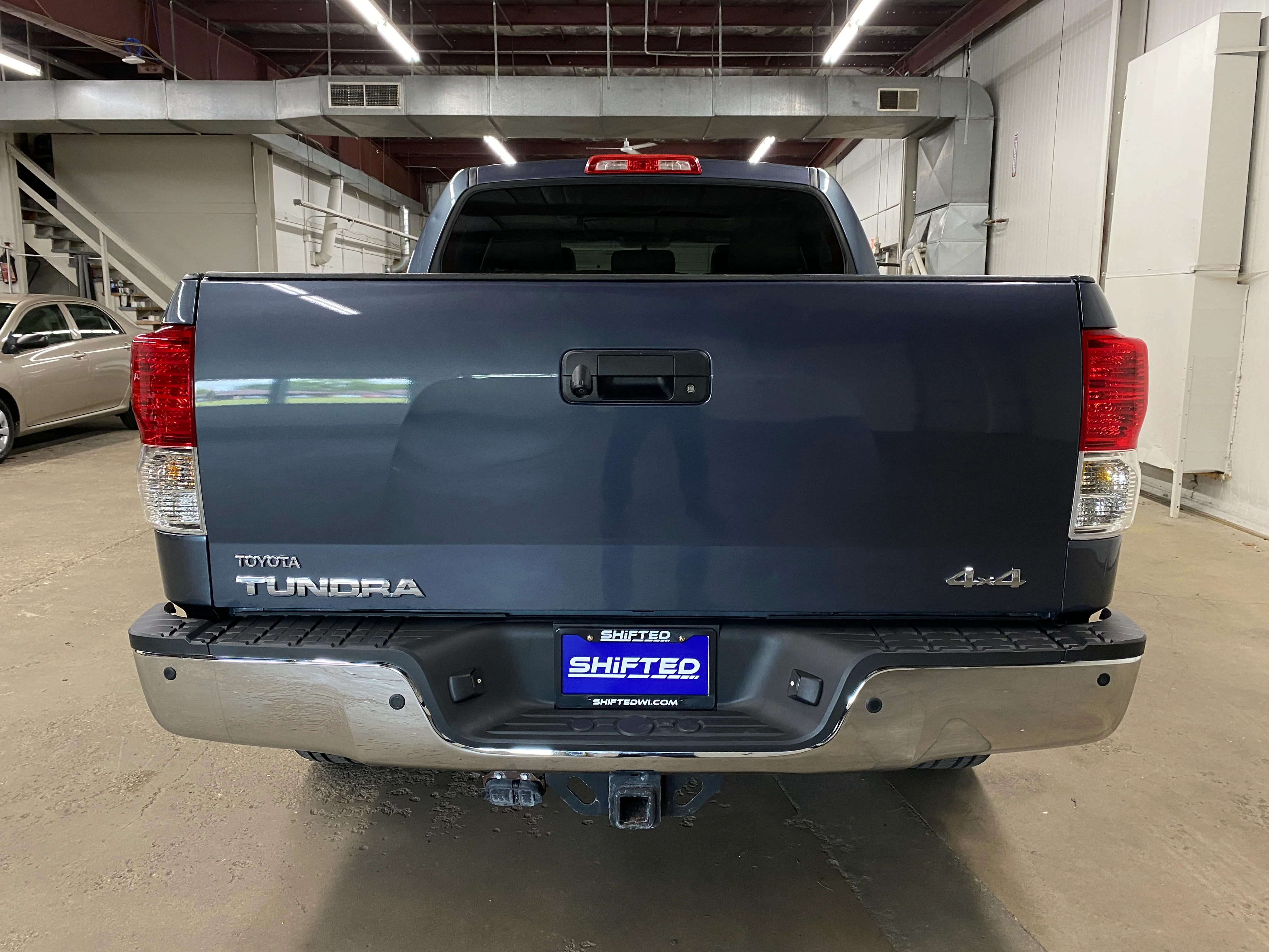2010 Toyota Tundra Limited Crew Cab 5.7L 4WD - Image 4