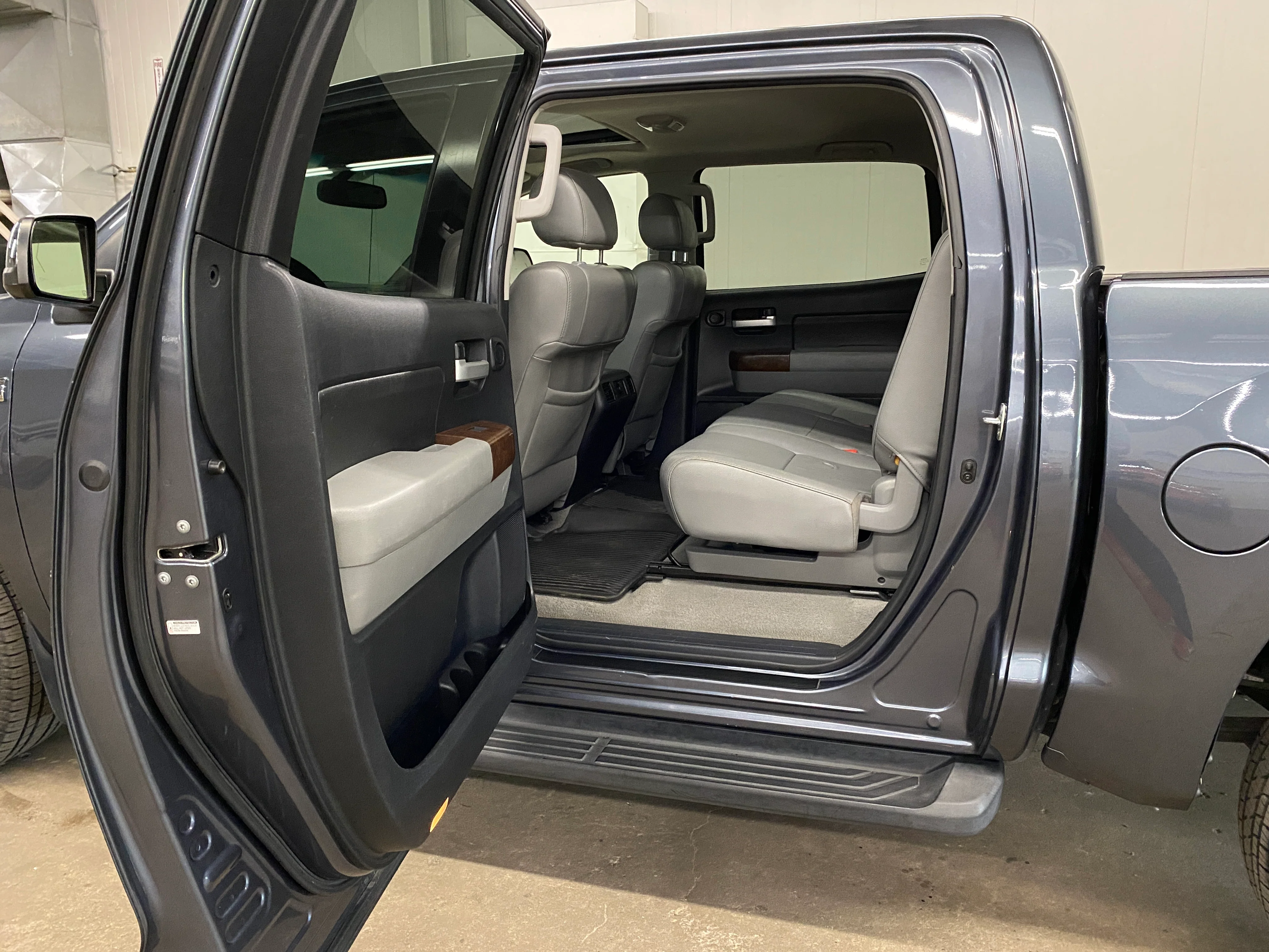 2010 Toyota Tundra Limited Crew Cab 5.7L 4WD - Image 43