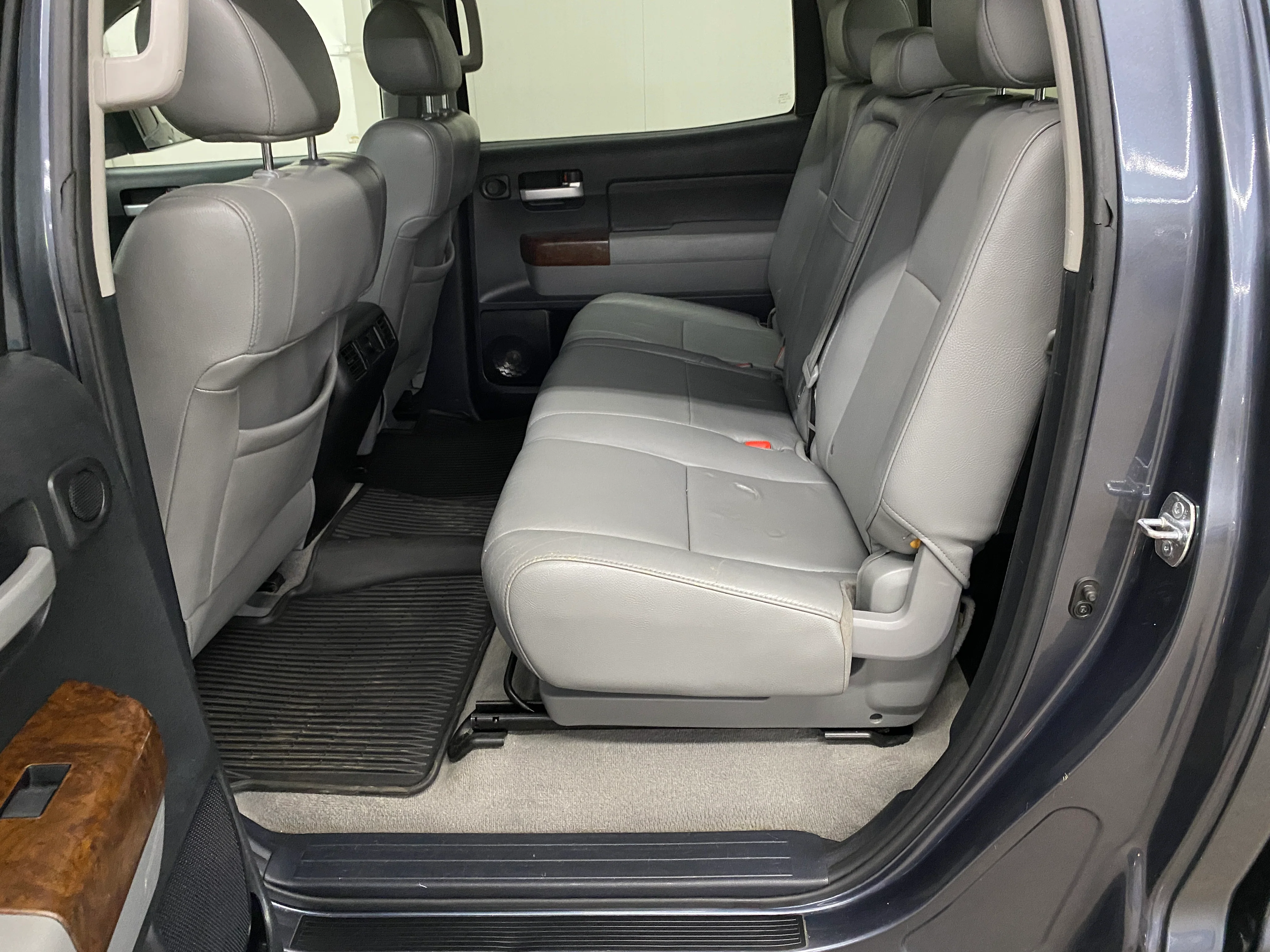 2010 Toyota Tundra Limited Crew Cab 5.7L 4WD - Image 45