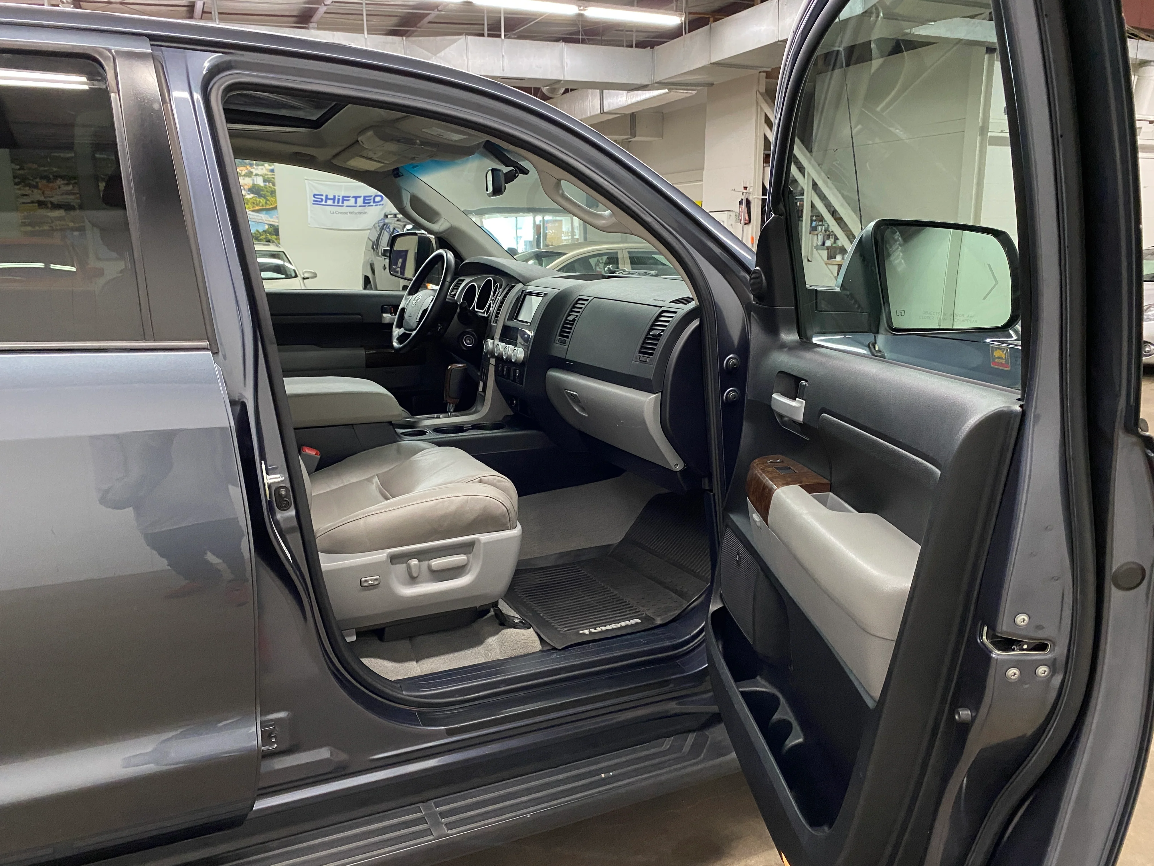 2010 Toyota Tundra Limited Crew Cab 5.7L 4WD - Image 47