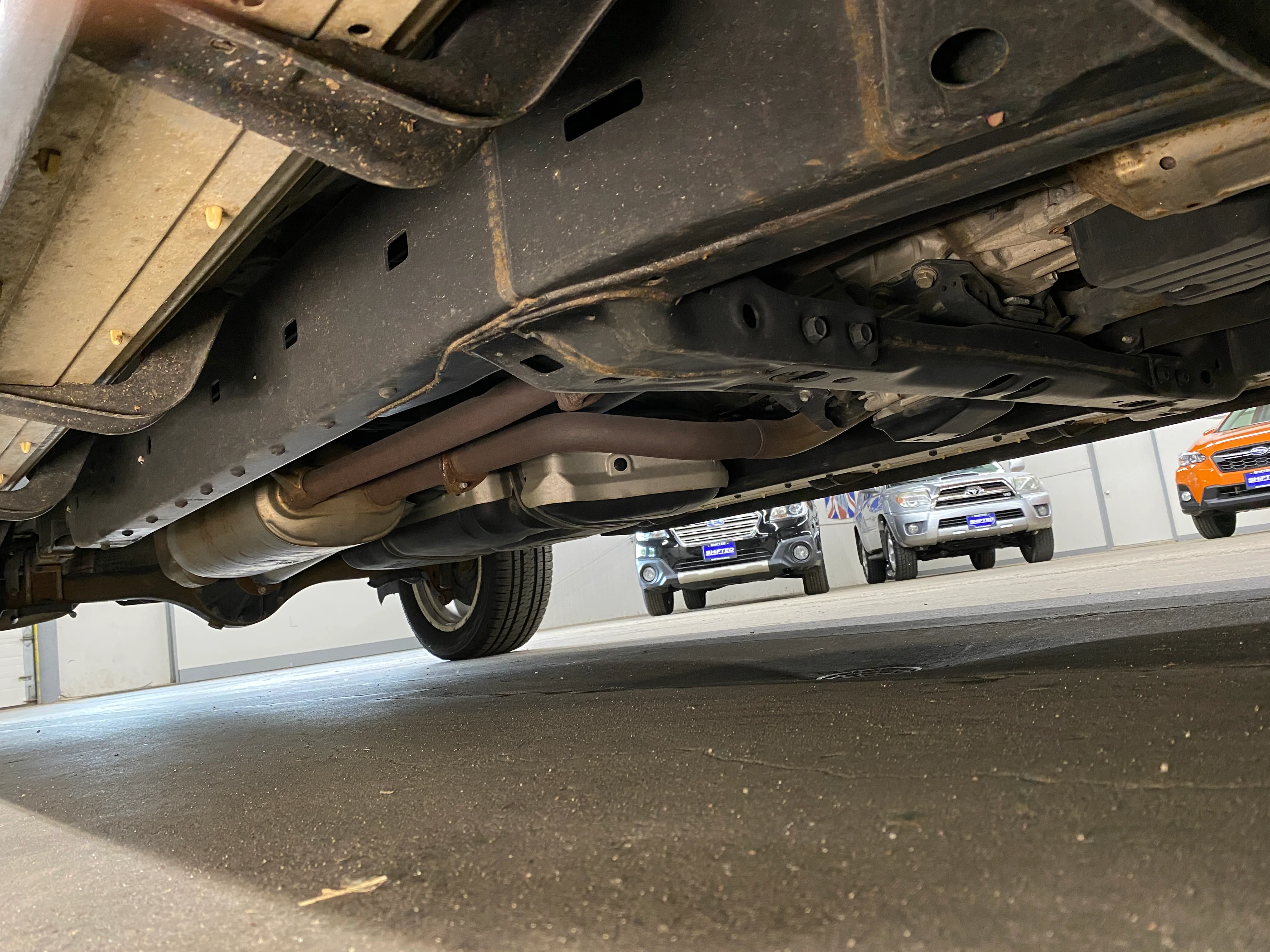 2010 Toyota Tundra Limited Crew Cab 5.7L 4WD - Image 57
