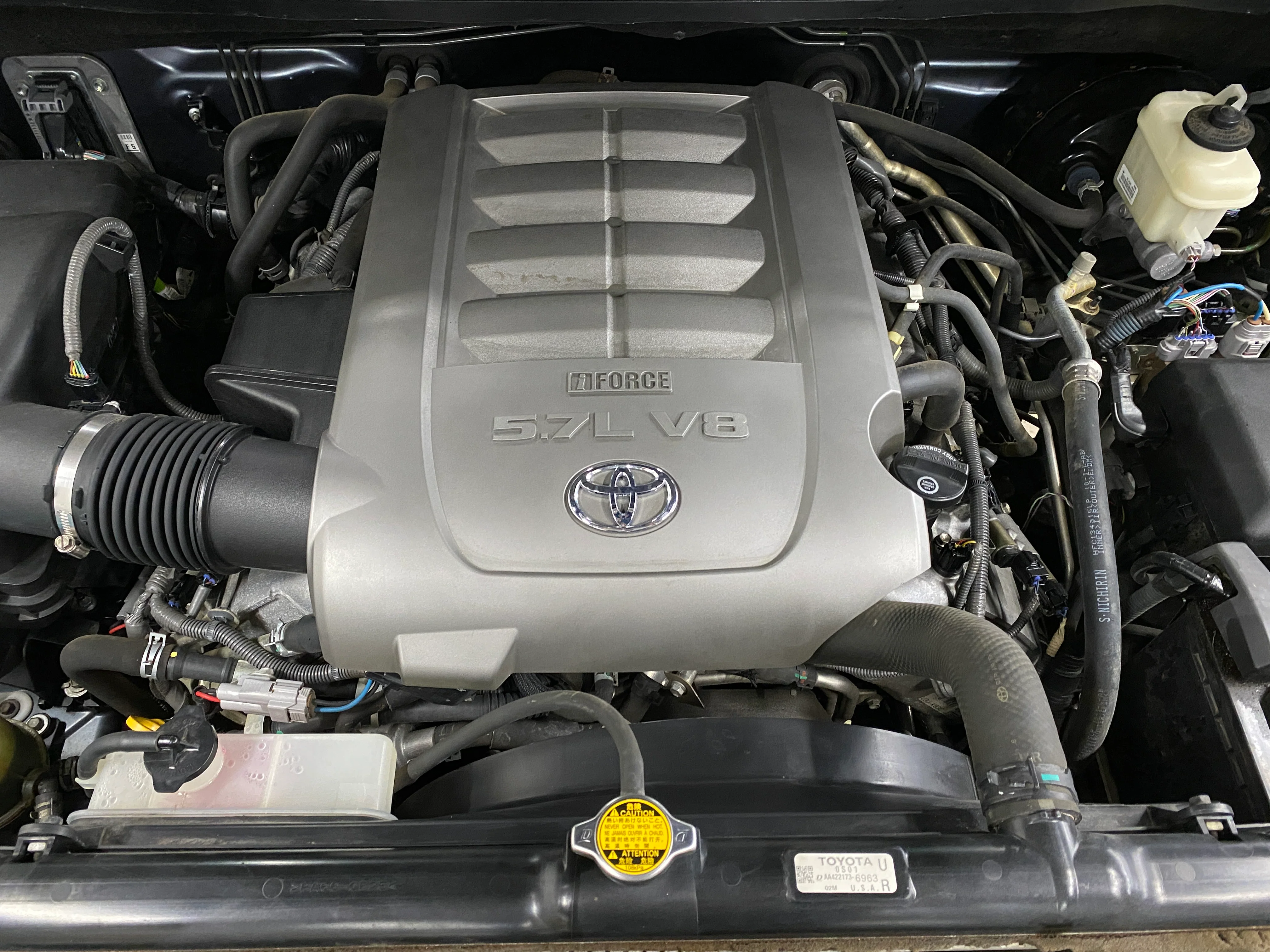 2010 Toyota Tundra Limited Crew Cab 5.7L 4WD - Image 9