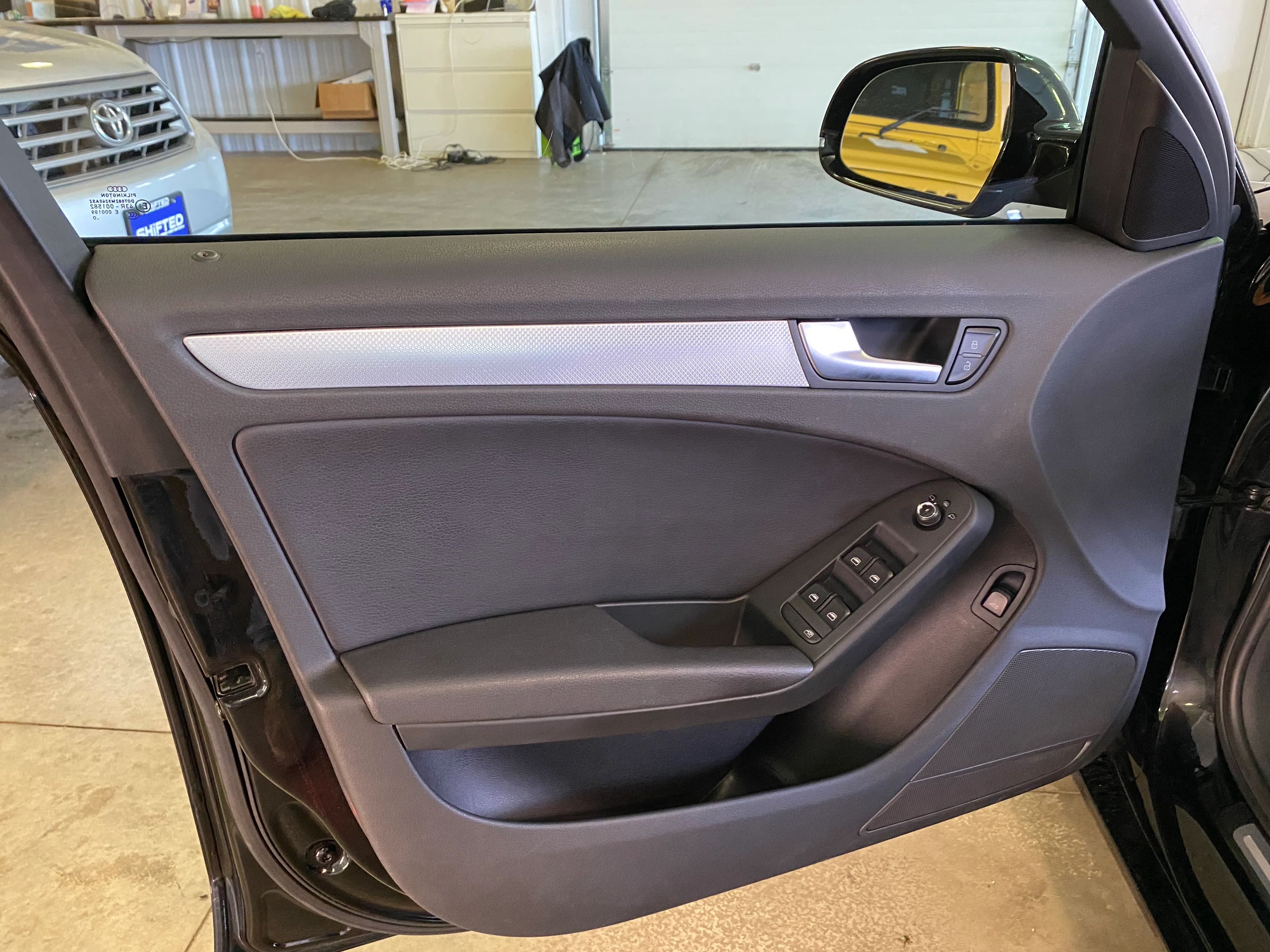 2011 Audi A4 Premium Plus Manual - Image 22
